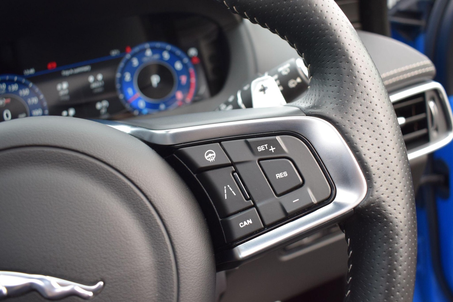 Used Jaguar F-Pace 2020 for sale - 76823926: Photo 11