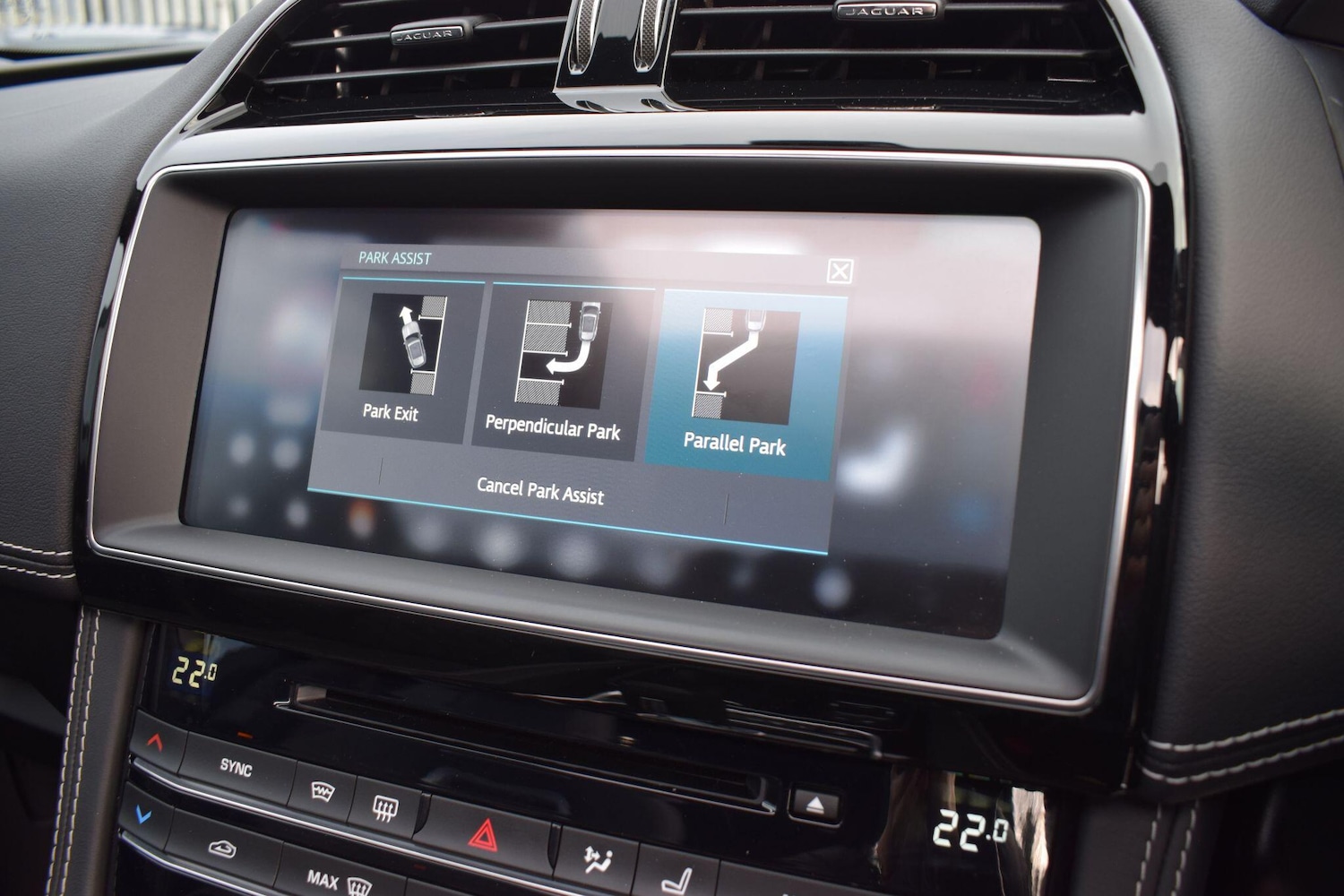 Used Jaguar F-Pace 2020 for sale - 76823926: Photo 21