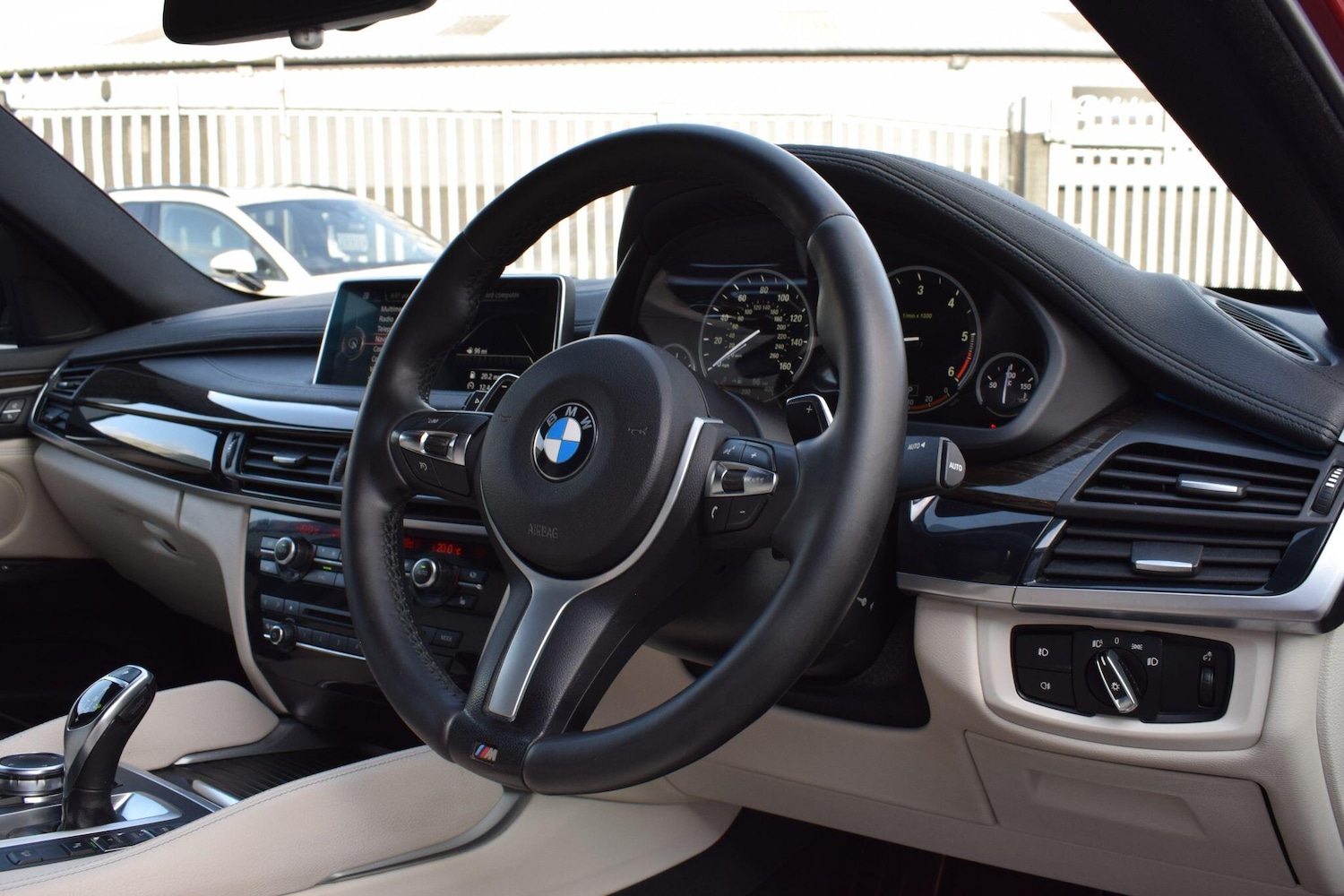 Used BMW X6 2016 for sale - 76975821: Photo 8