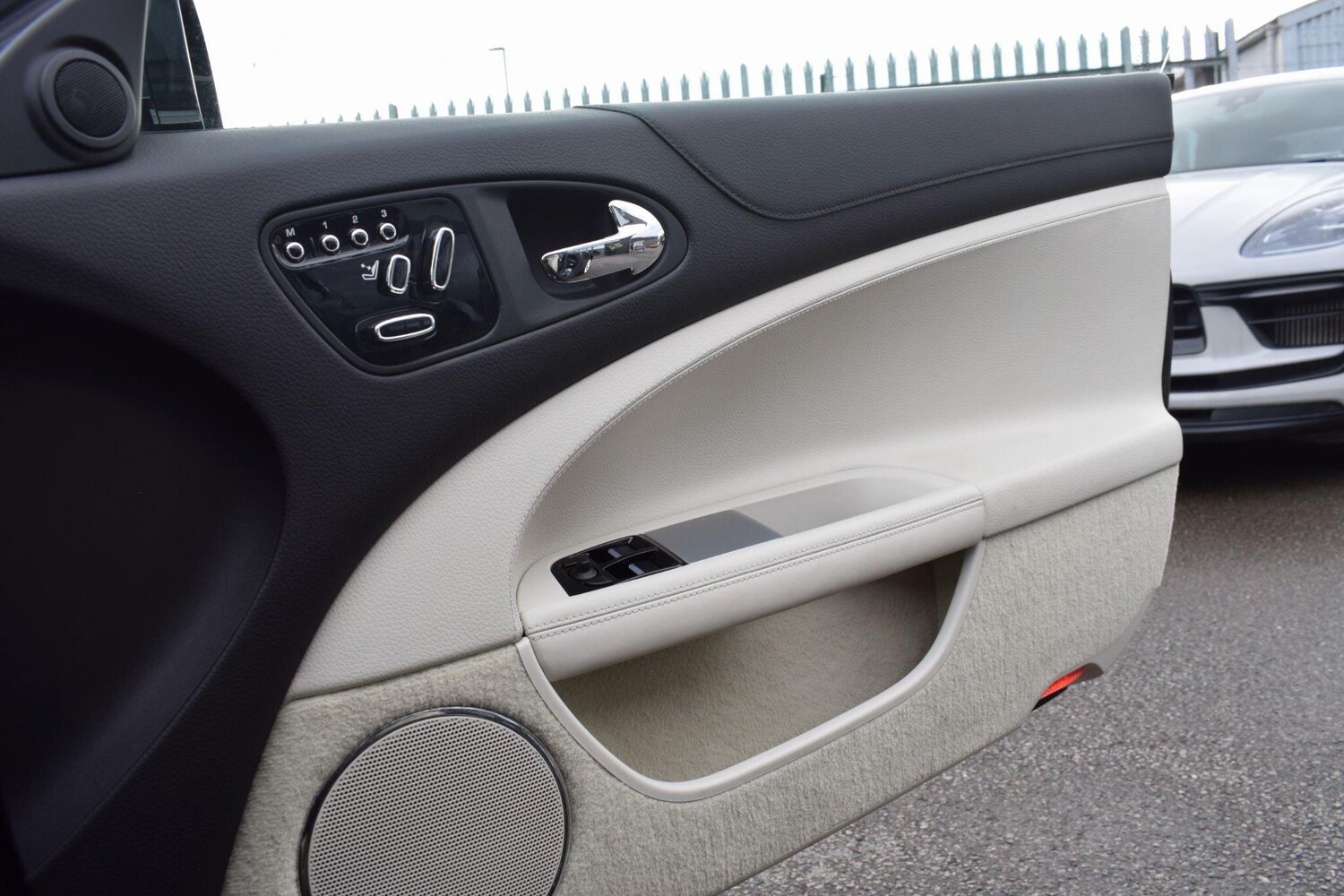 Used Jaguar XK 2013 for sale - 77737914: Photo 14