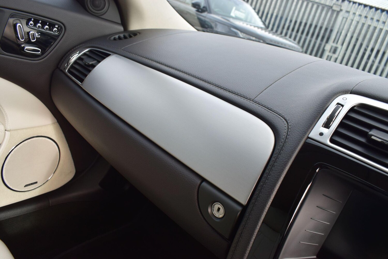 Used Jaguar XK 2013 for sale - 77737914: Photo 22