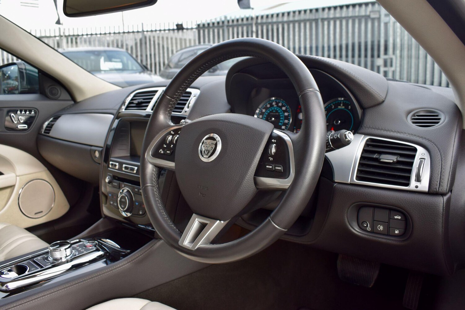 Used Jaguar XK 2013 for sale - 77737914: Photo 8