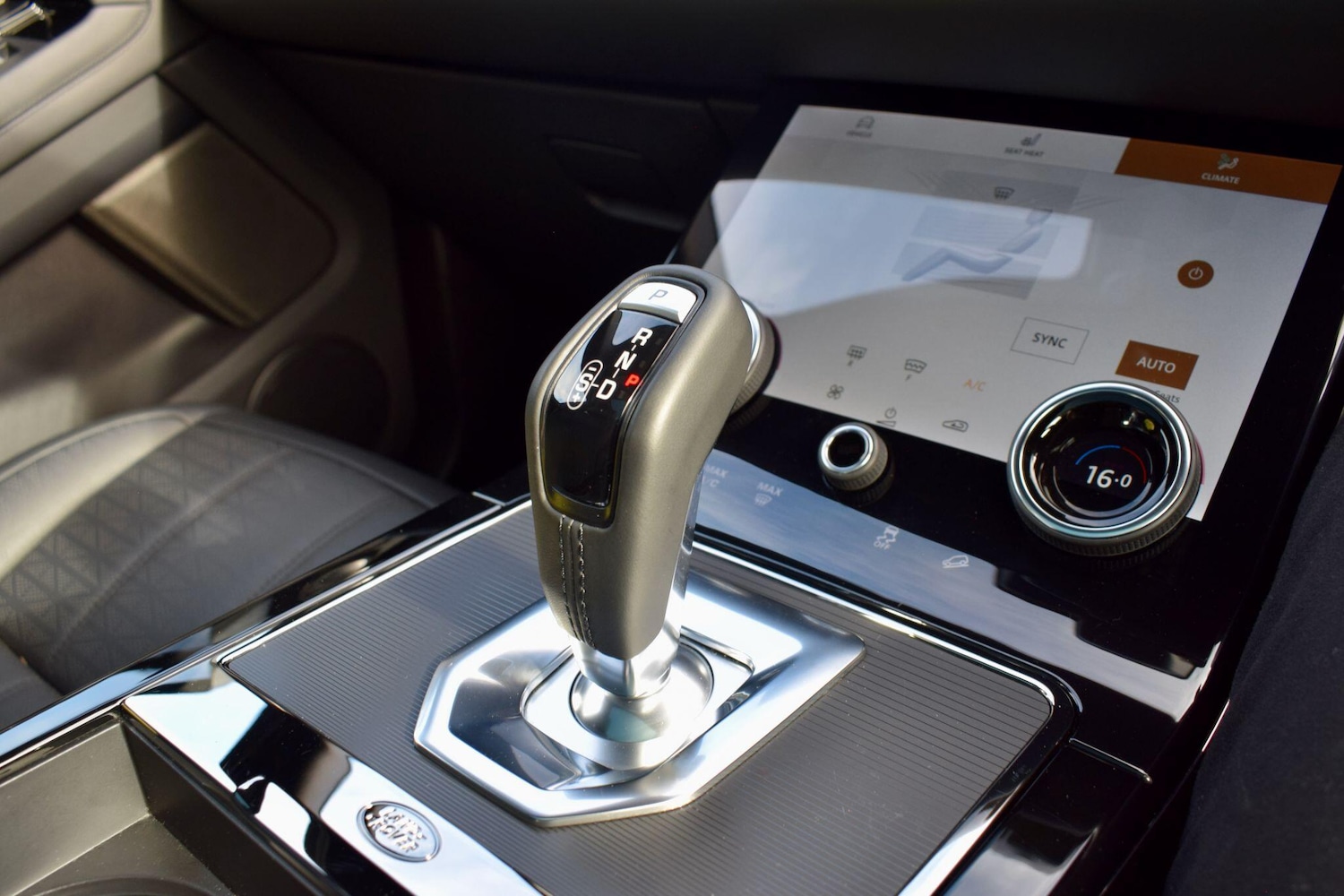 Used Land Rover Range Rover Evoque 2022 for sale - 77060296: Photo 11