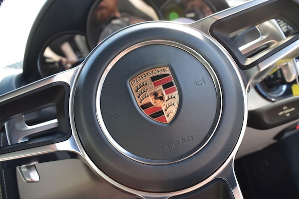 Used Porsche 718 Cayman 2018 for sale - 76094953: Photo 17
