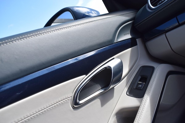 Used Porsche 718 Cayman 2018 for sale - 76094953: Photo 24