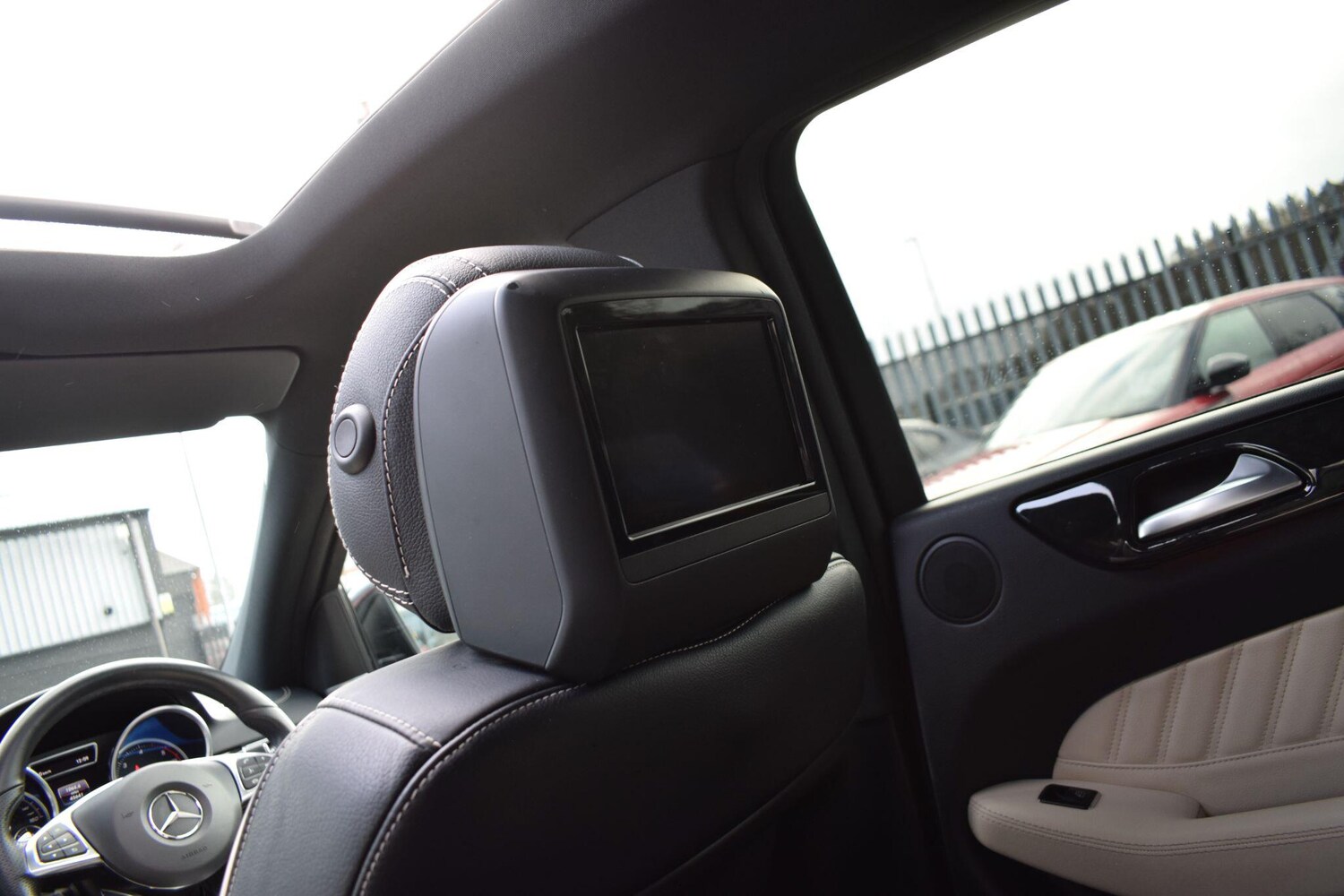 Used Mercedes-Benz GLE 2016 for sale - 77926131: Photo 14