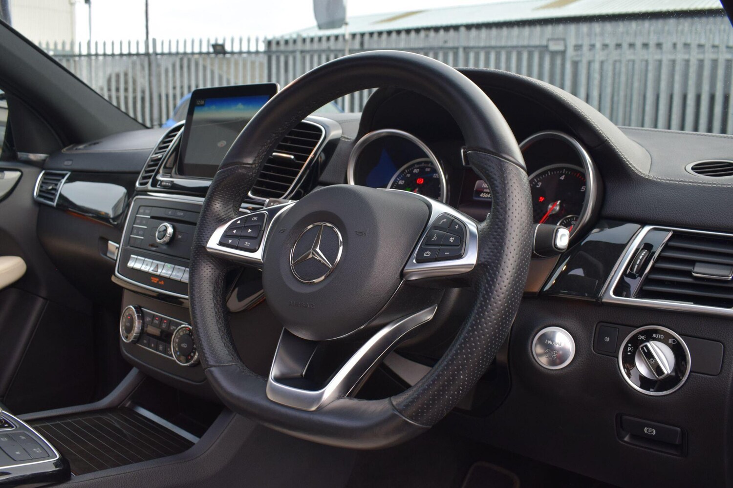 Used Mercedes-Benz GLE 2016 for sale - 77926131: Photo 9