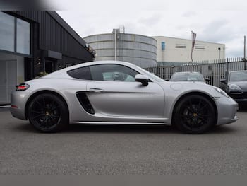 Used Porsche Cayman 2018 for sale - 79751282: Photo