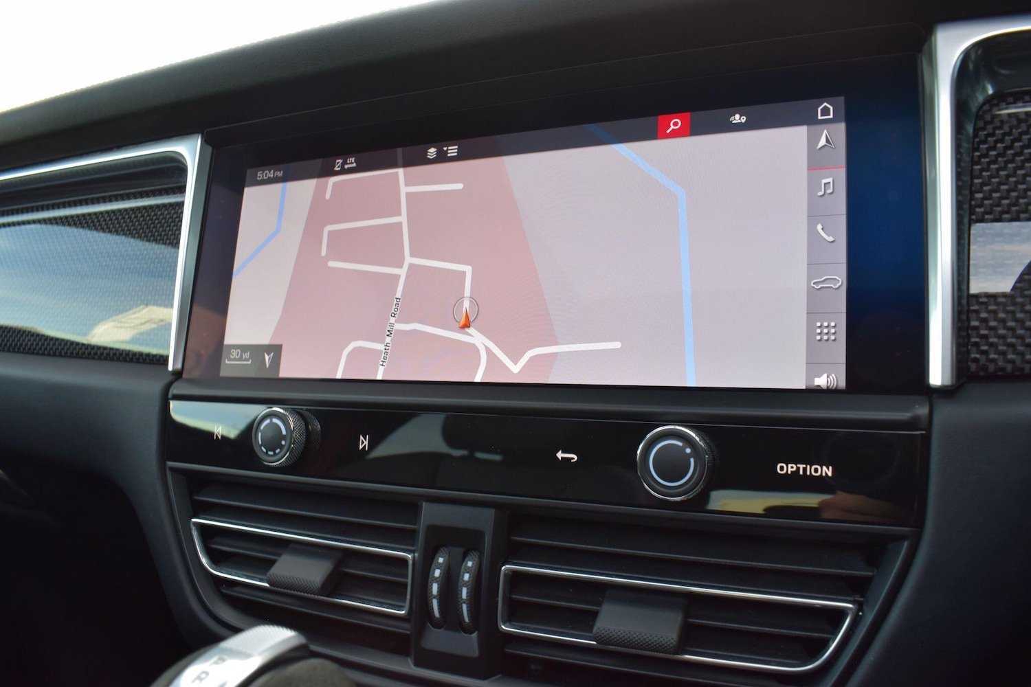 Used Porsche Macan 2023 for sale - 76137755: Photo 12