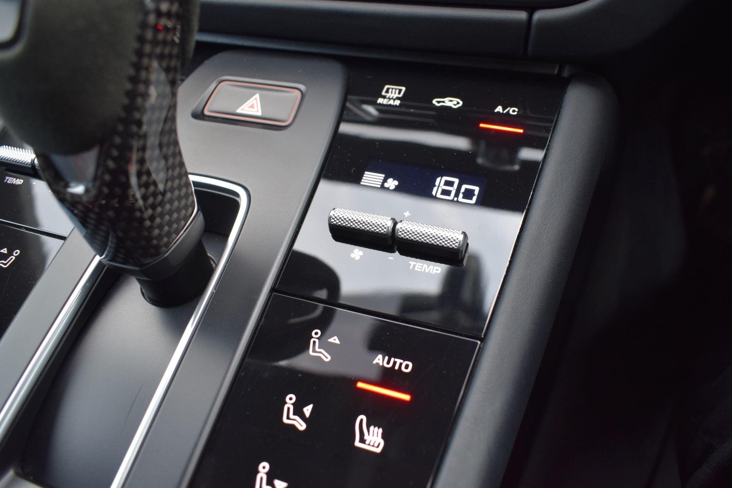 Used Porsche Macan 2023 for sale - 76137755: Photo 13