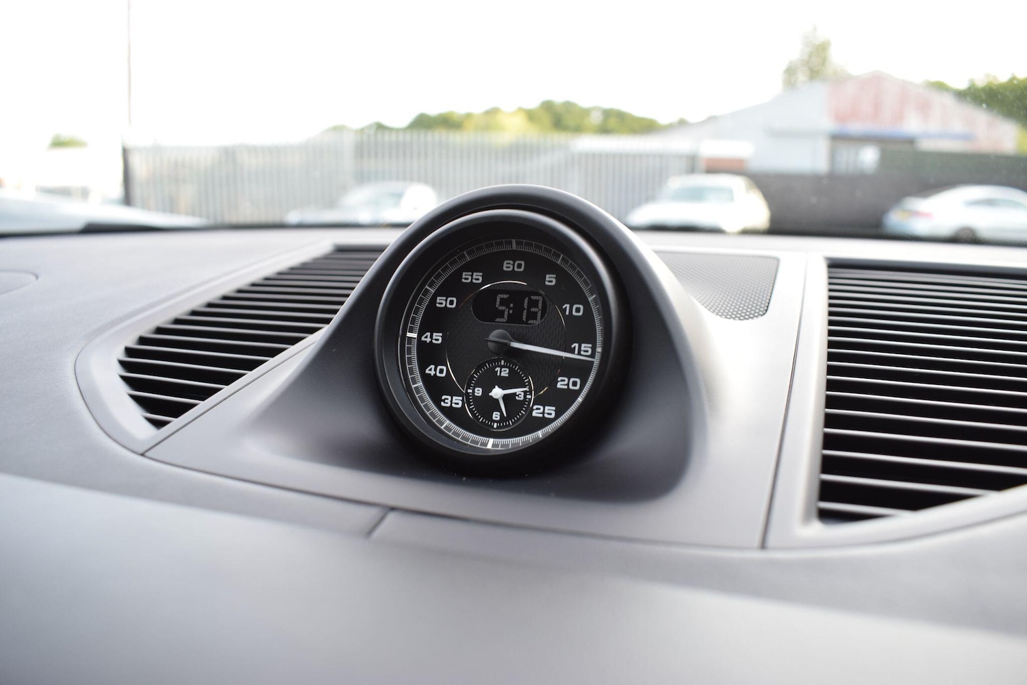 Used Porsche Macan 2023 for sale - 76137755: Photo 14