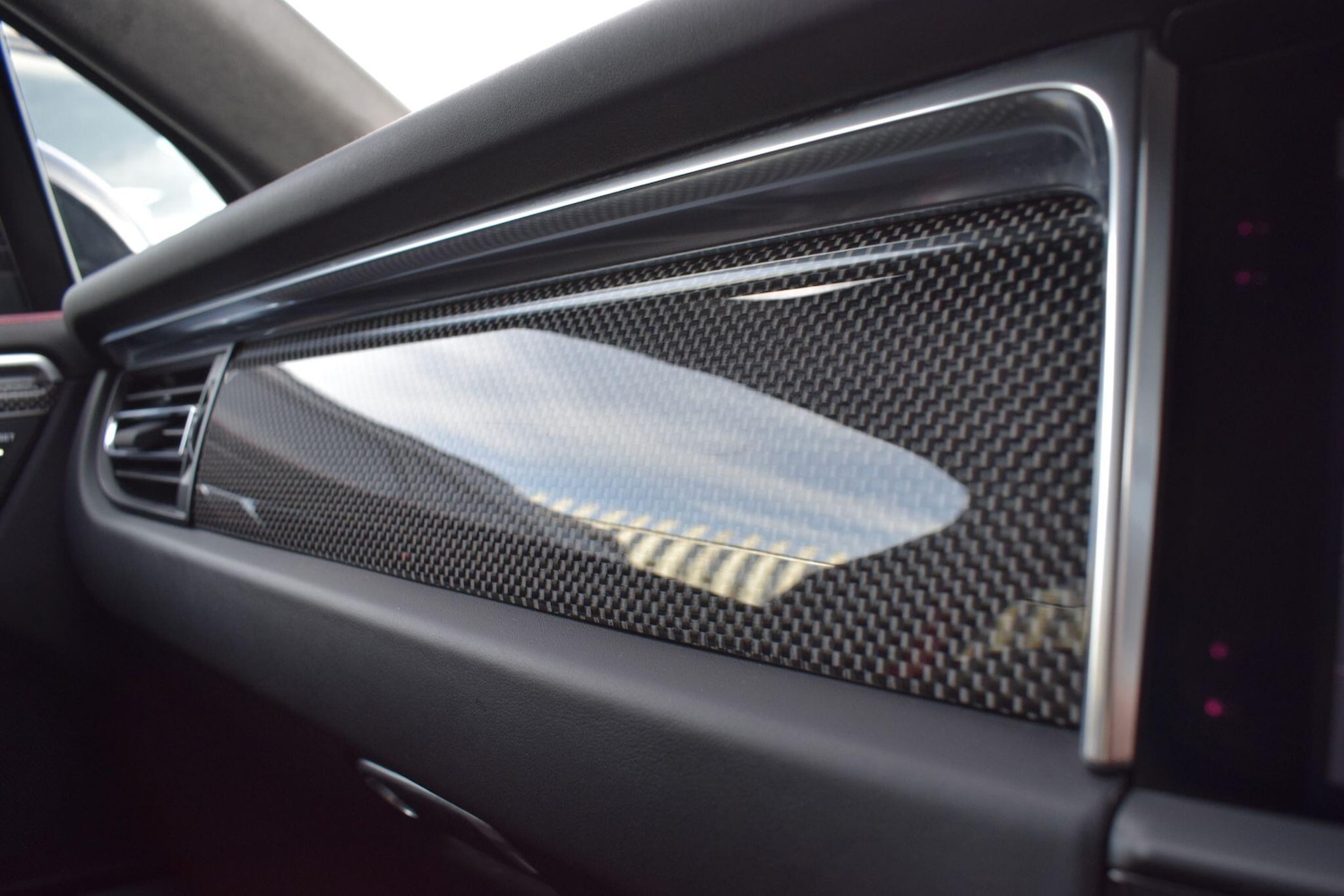 Used Porsche Macan 2023 for sale - 76137755: Photo 15