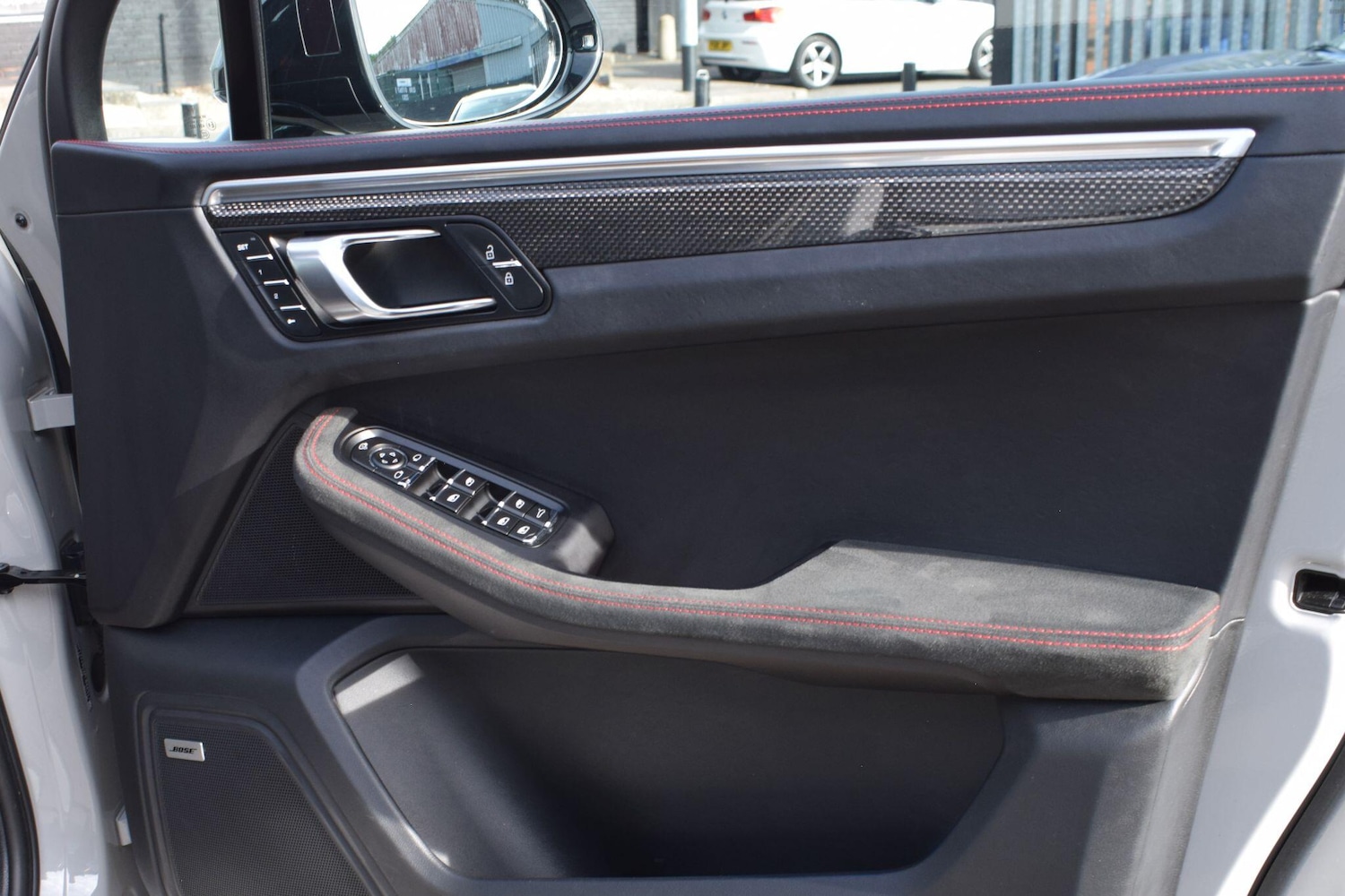 Used Porsche Macan 2023 for sale - 76137755: Photo 20