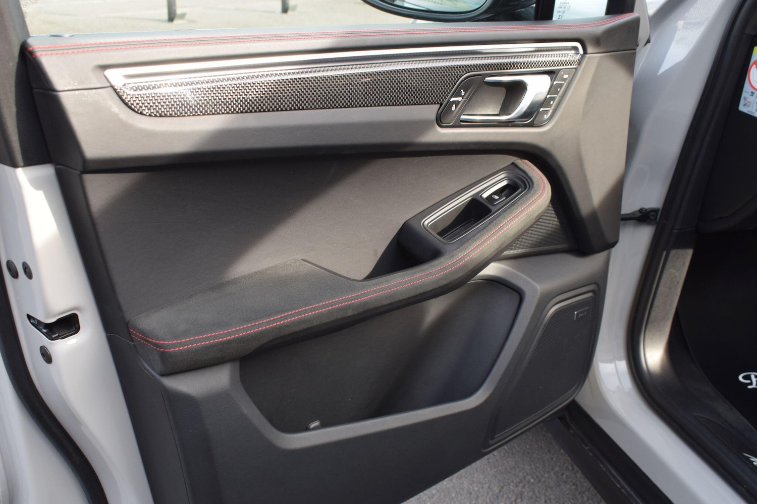 Used Porsche Macan 2023 for sale - 76137755: Photo 29