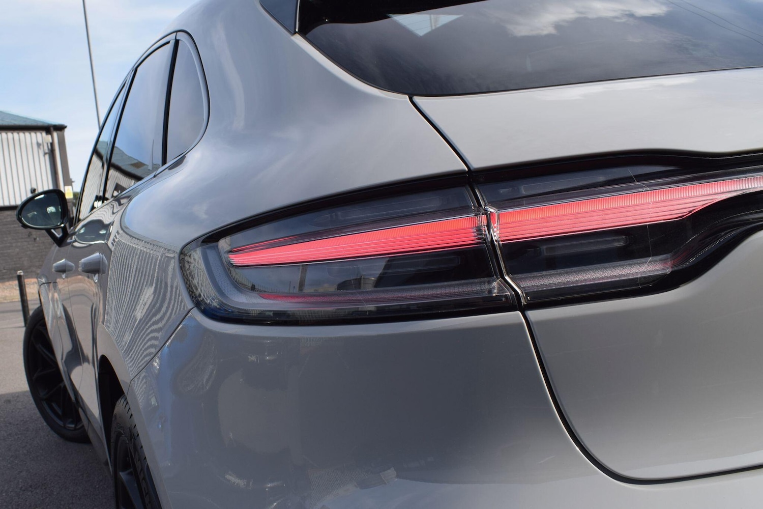 Used Porsche Macan 2023 for sale - 76137755: Photo 38