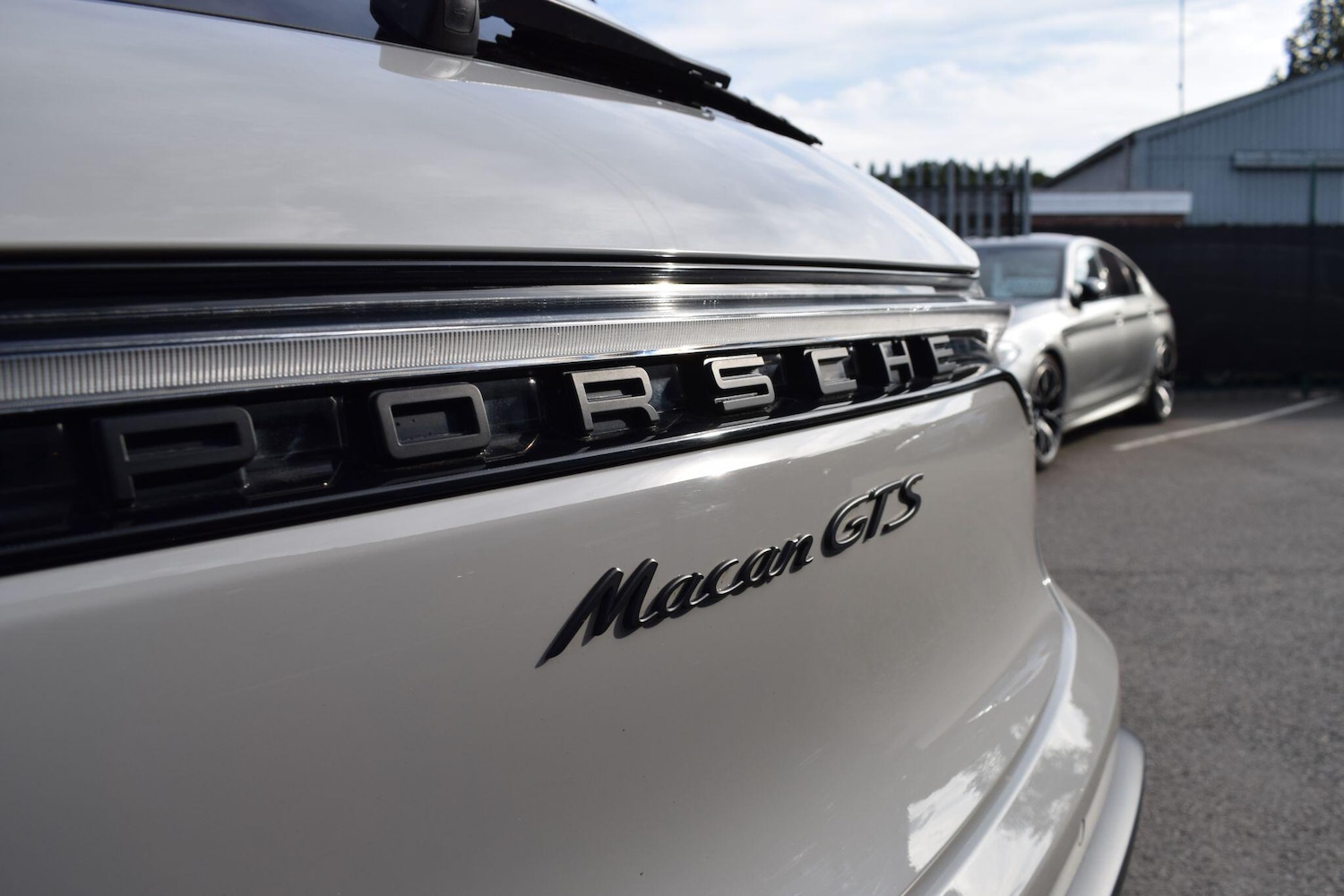 Used Porsche Macan 2023 for sale - 76137755: Photo 42
