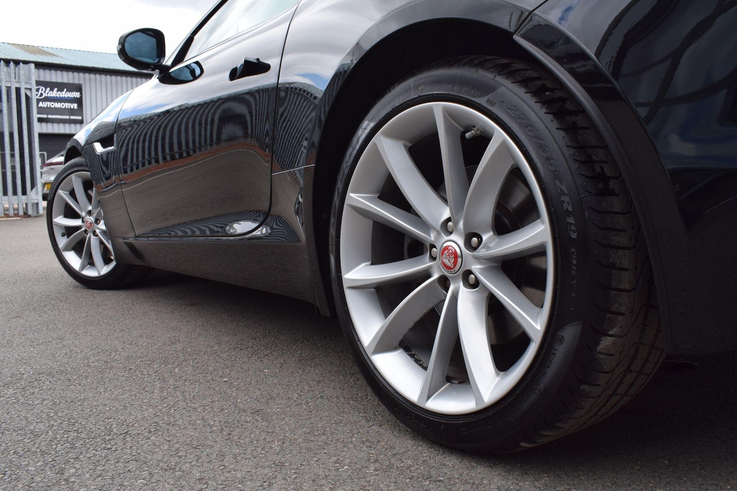 Used Jaguar F-Type 2018 for sale - 76136077: Photo 44