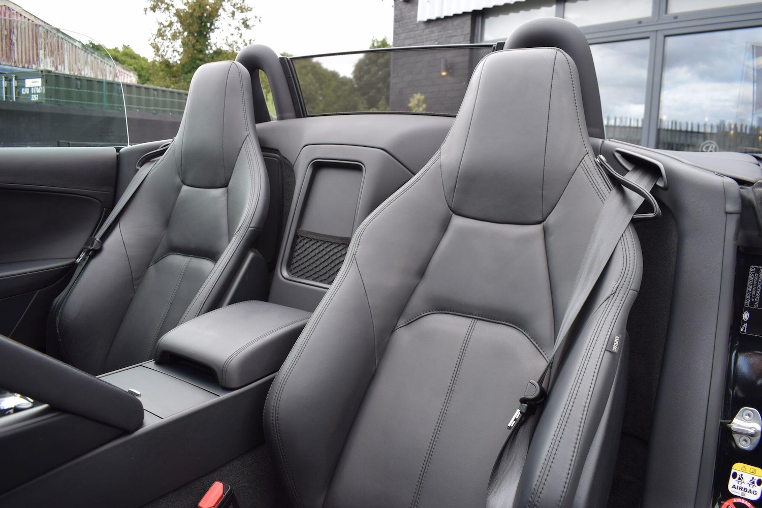 Used Jaguar F-Type 2018 for sale - 76136077: Photo 8