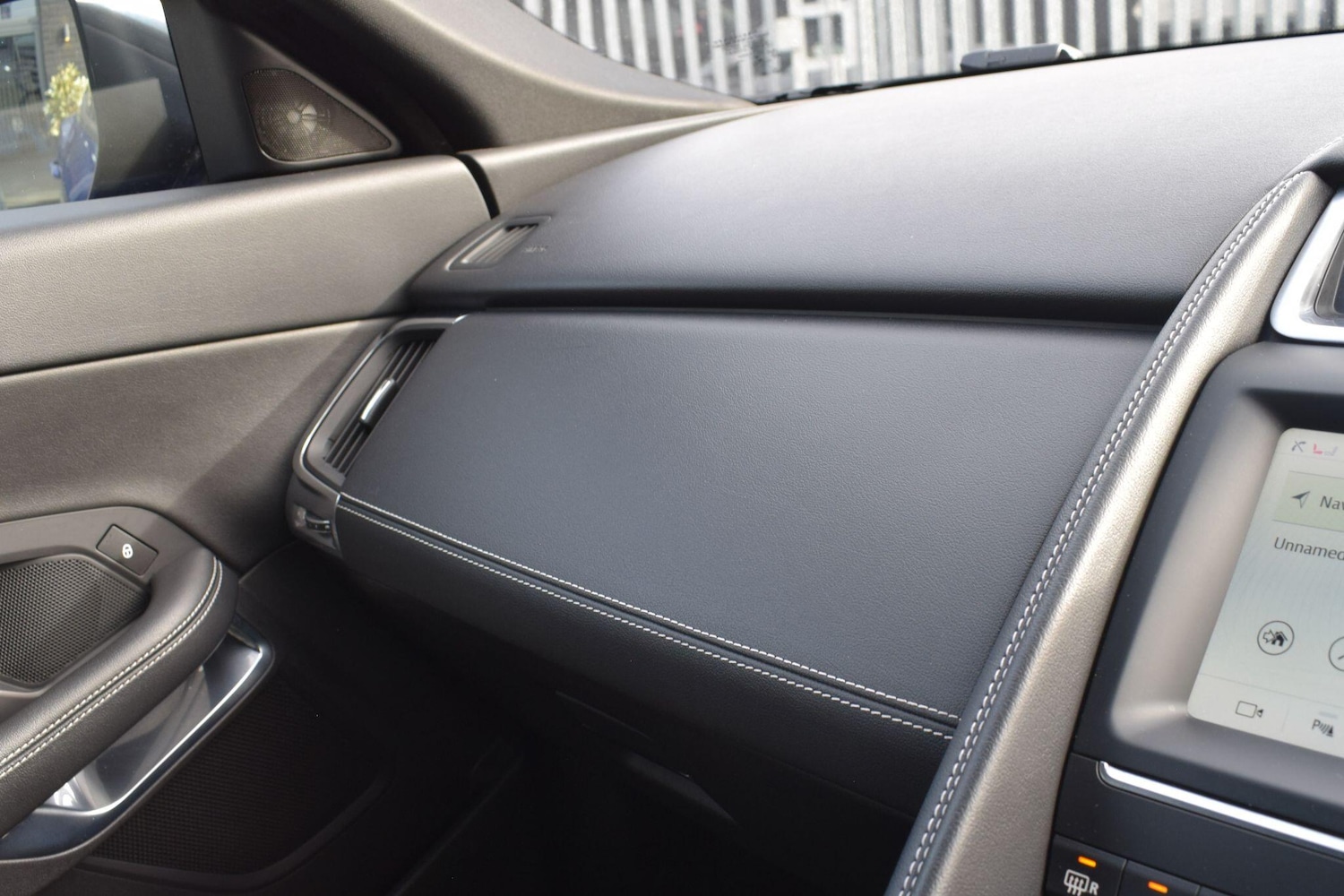 Used Jaguar E-Pace 2018 for sale - 76361226: Photo 12