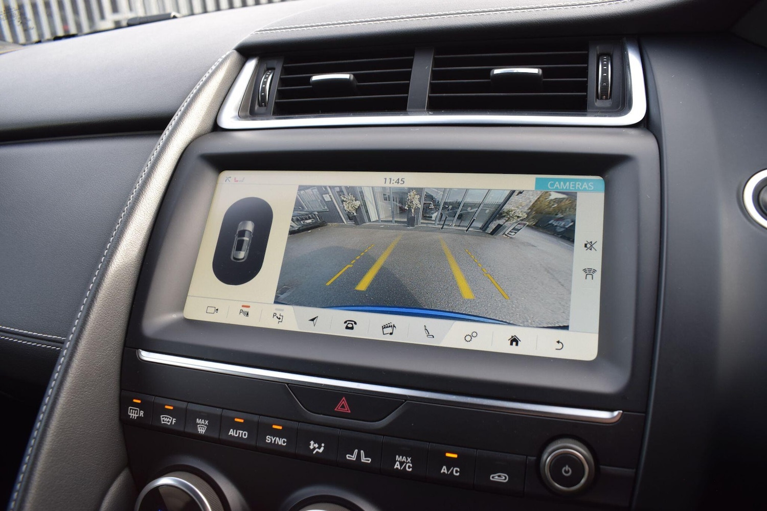 Used Jaguar E-Pace 2018 for sale - 76361226: Photo 16