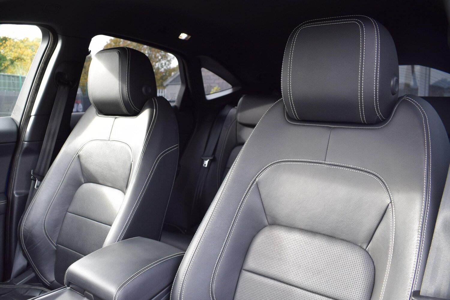 Used Jaguar E-Pace 2018 for sale - 76361226: Photo 8