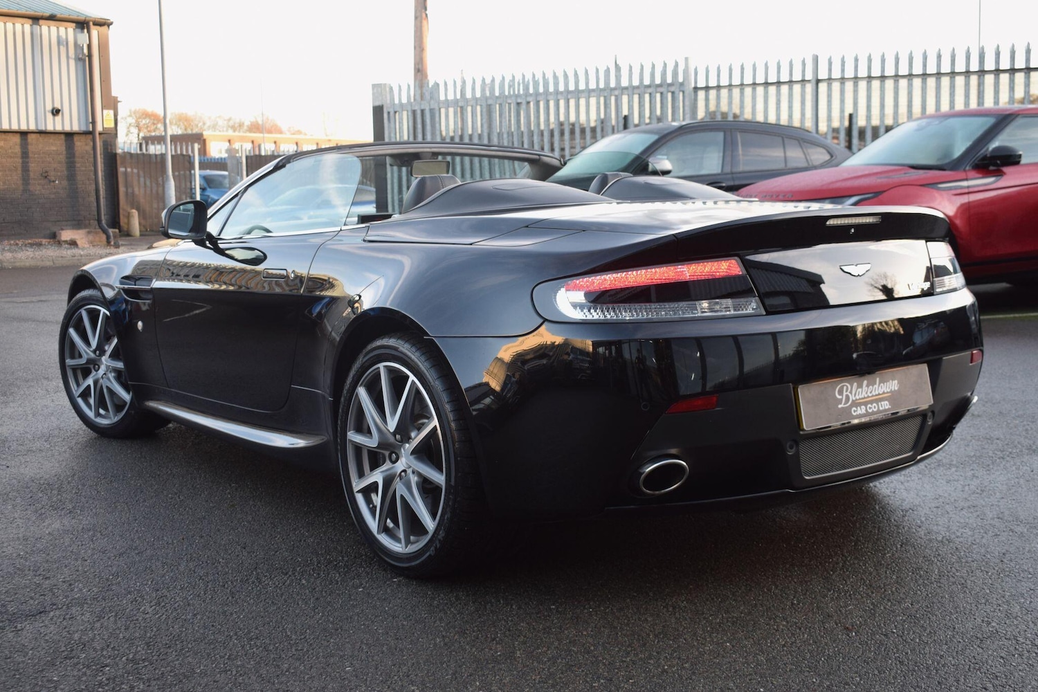 Used Aston Martin Vantage 2014 for sale - 77175498: Photo 4