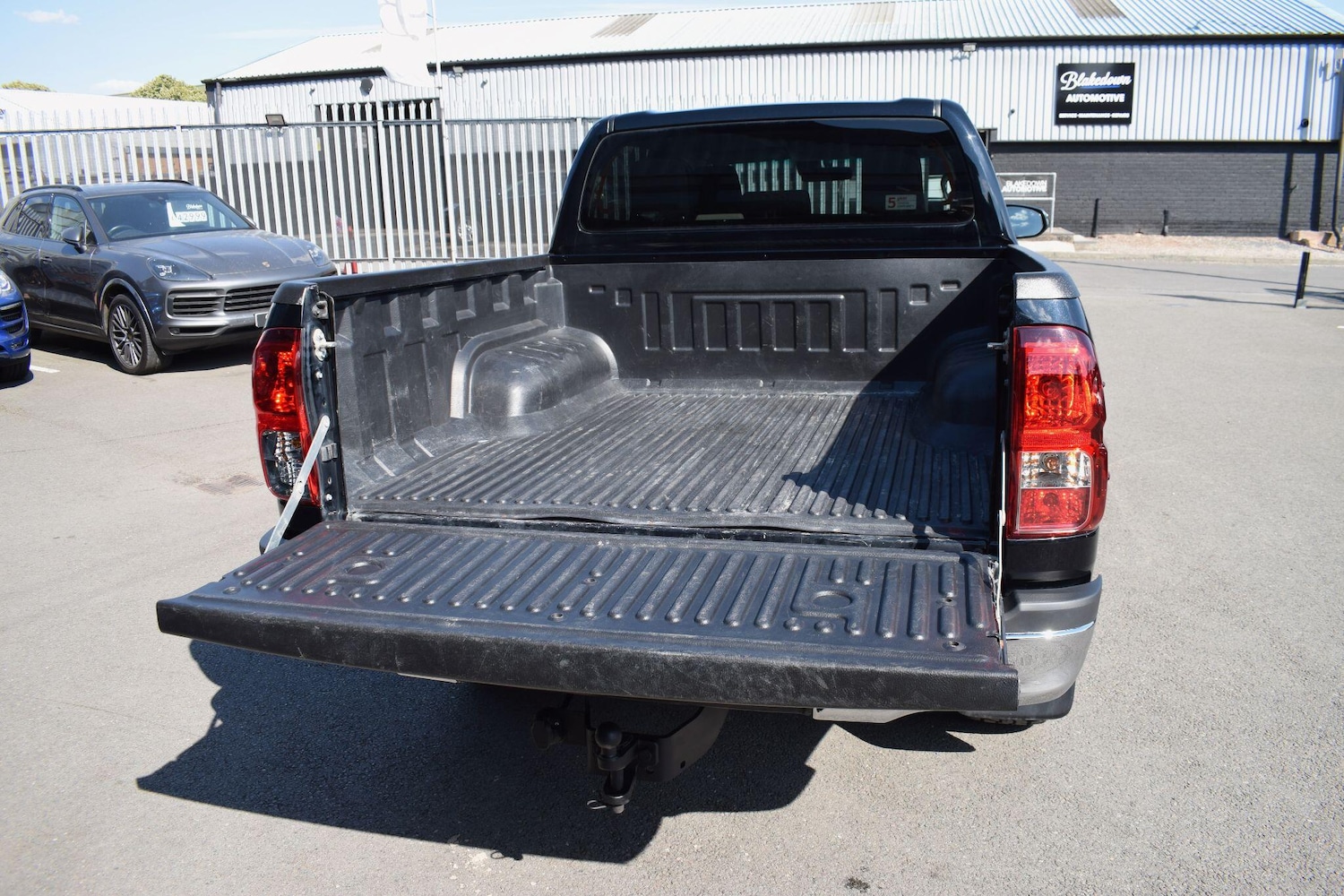 Used Toyota Hilux 2021 for sale - 76975803: Photo 24