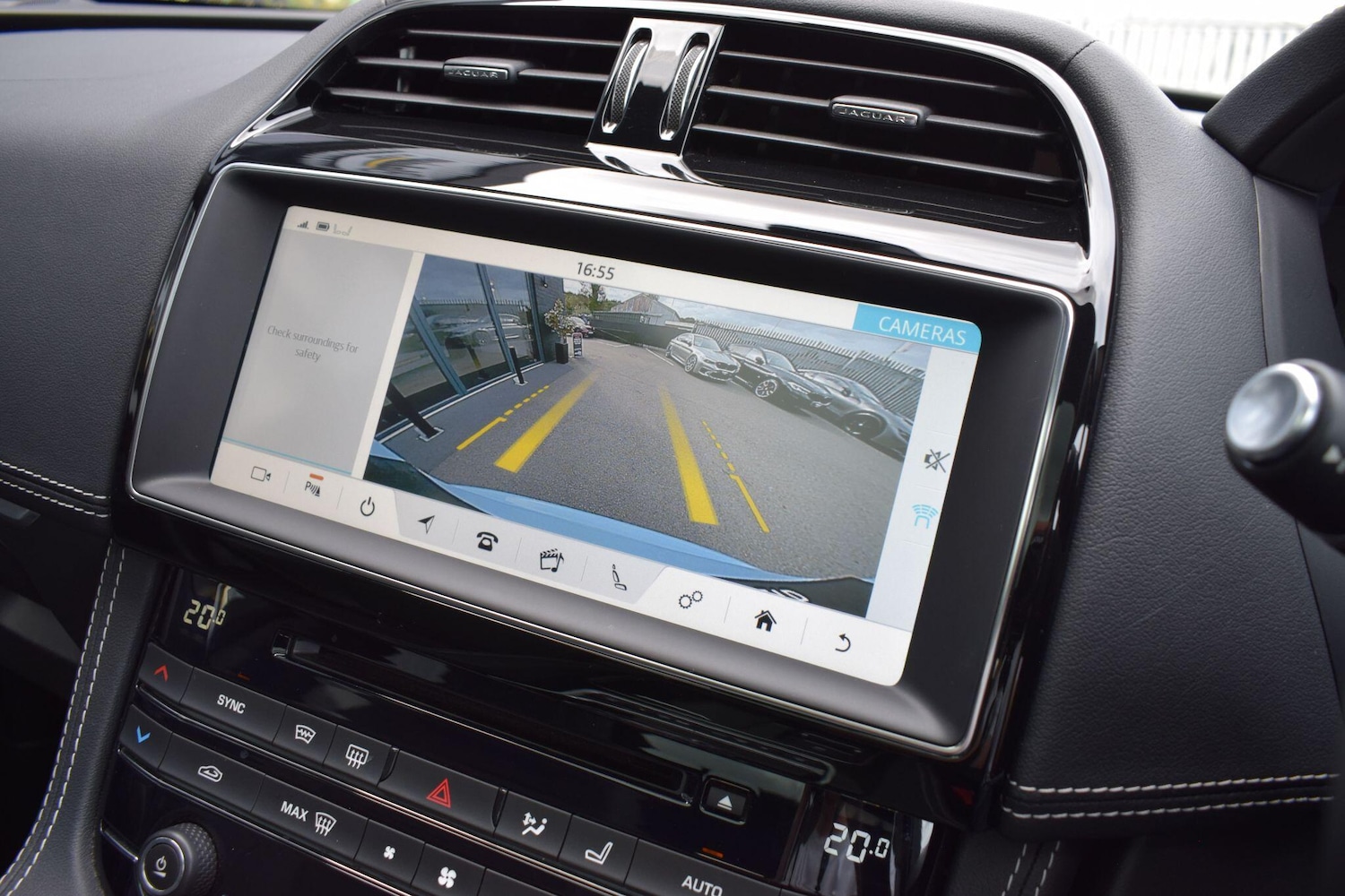 Used Jaguar F-Pace 2020 for sale - 76094422: Photo 12