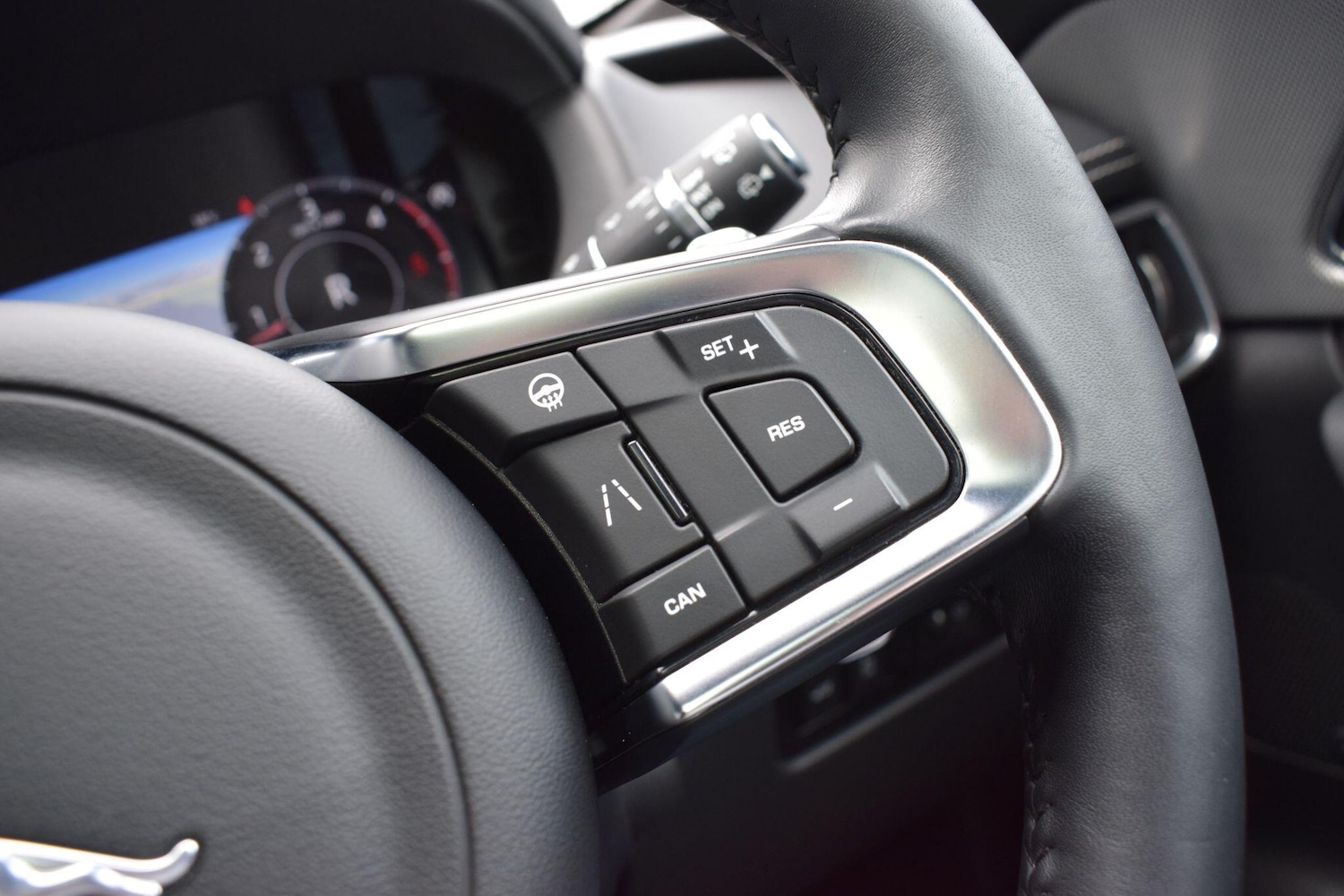 Used Jaguar F-Pace 2020 for sale - 76094422: Photo 15