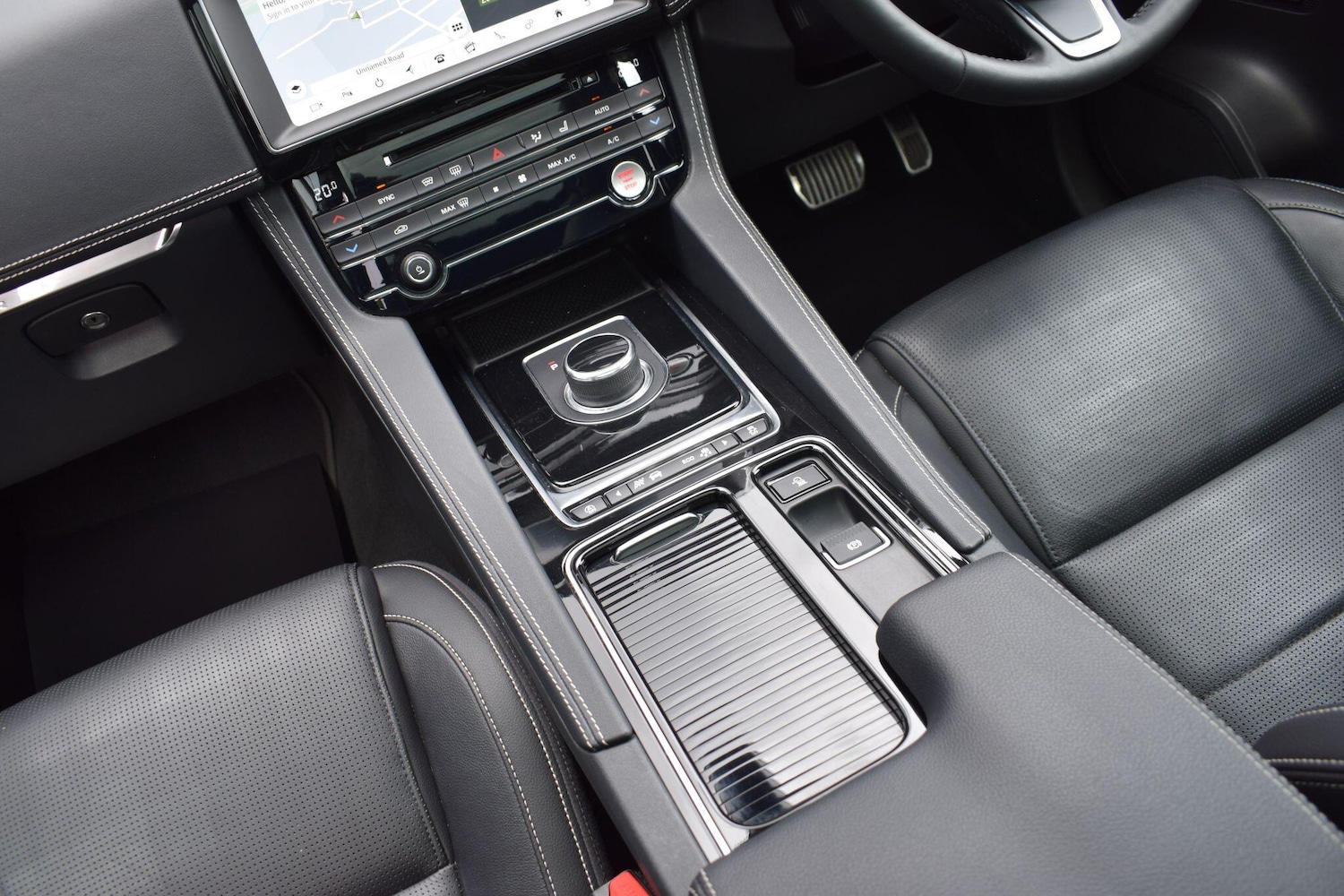 Used Jaguar F-Pace 2020 for sale - 76094422: Photo 17