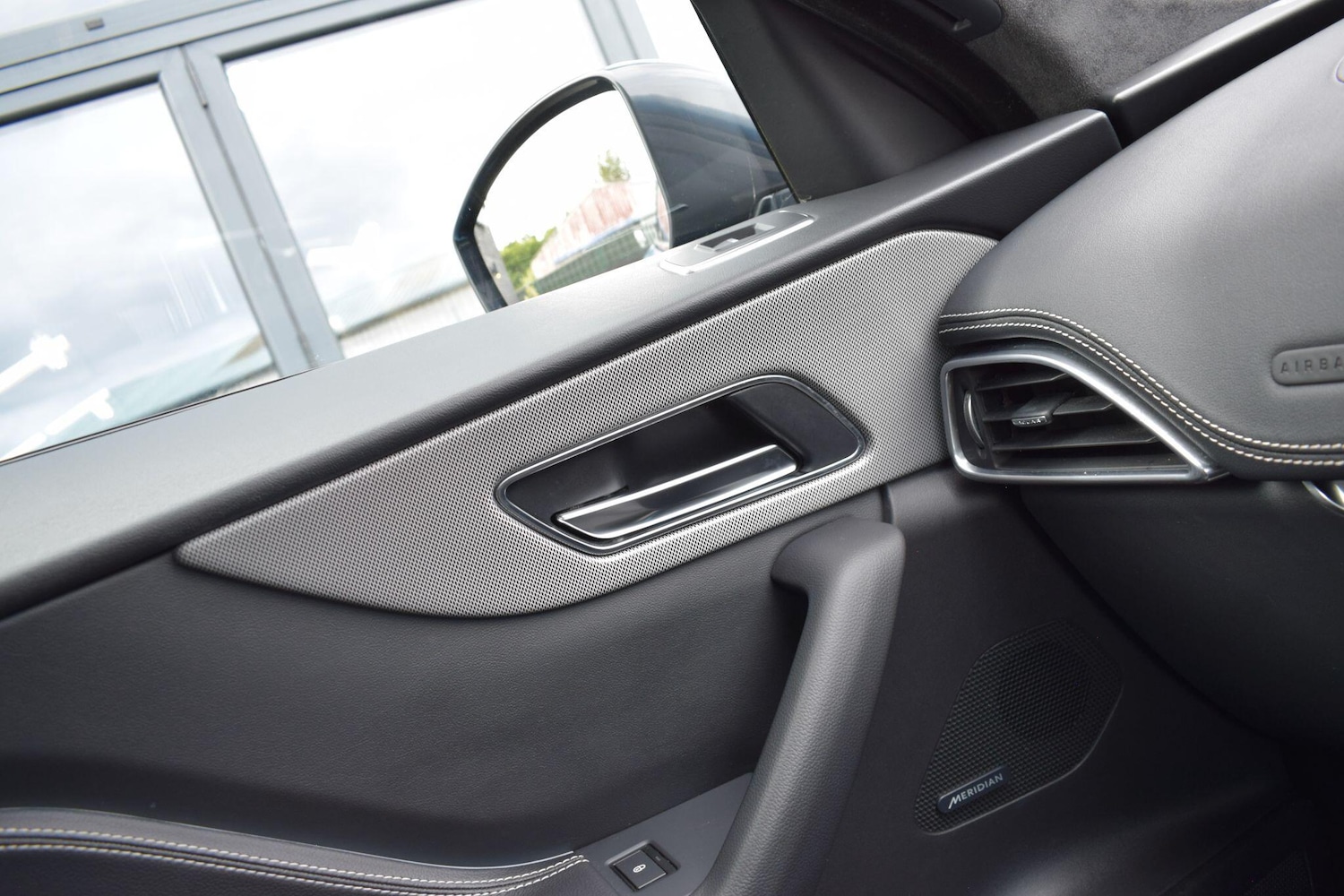 Used Jaguar F-Pace 2020 for sale - 76094422: Photo 18