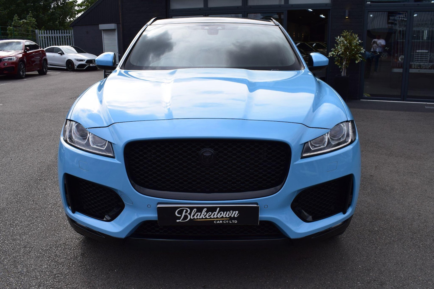 Used Jaguar F-Pace 2020 for sale - 76094422: Photo 2
