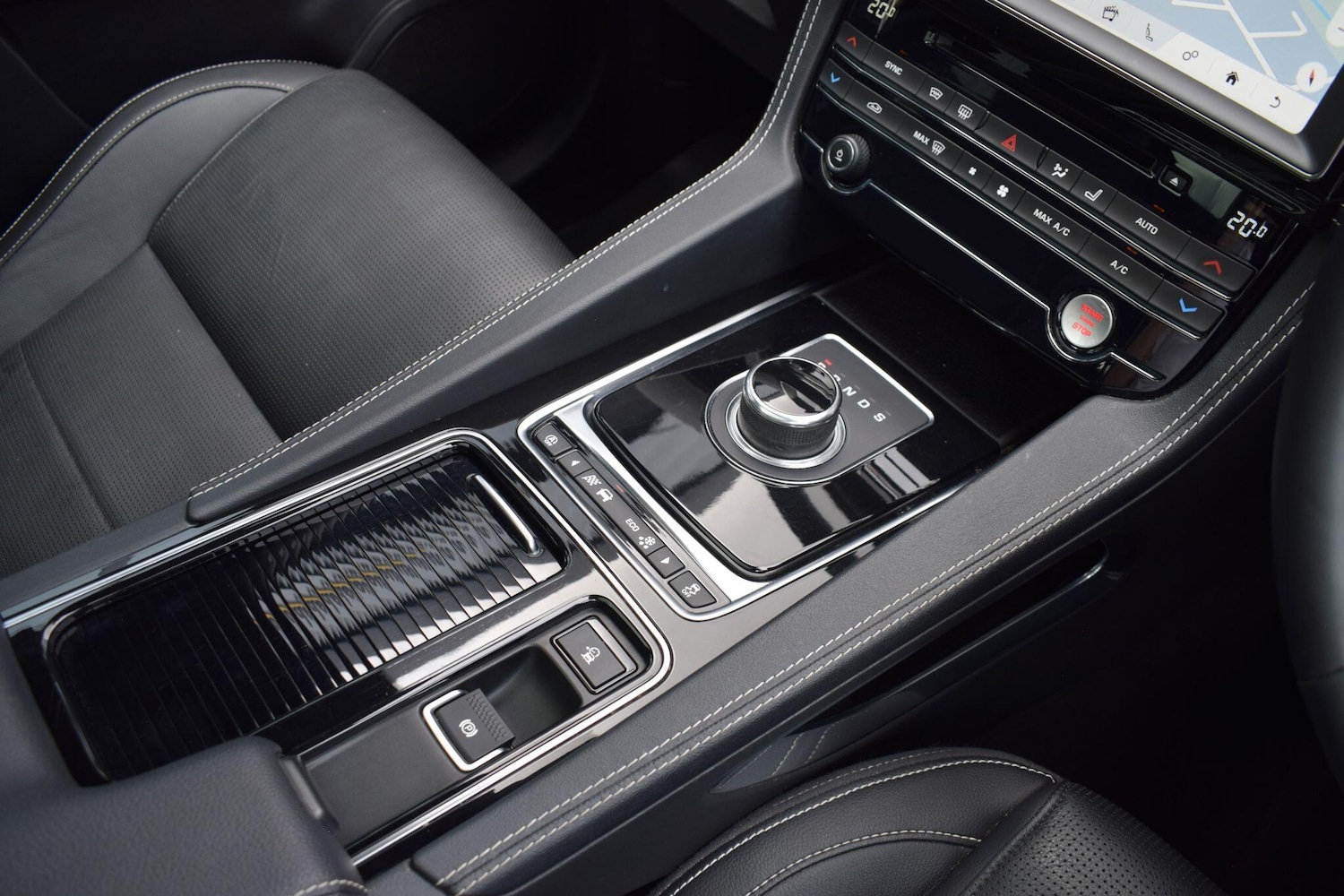 Used Jaguar F-Pace 2020 for sale - 76094422: Photo 22