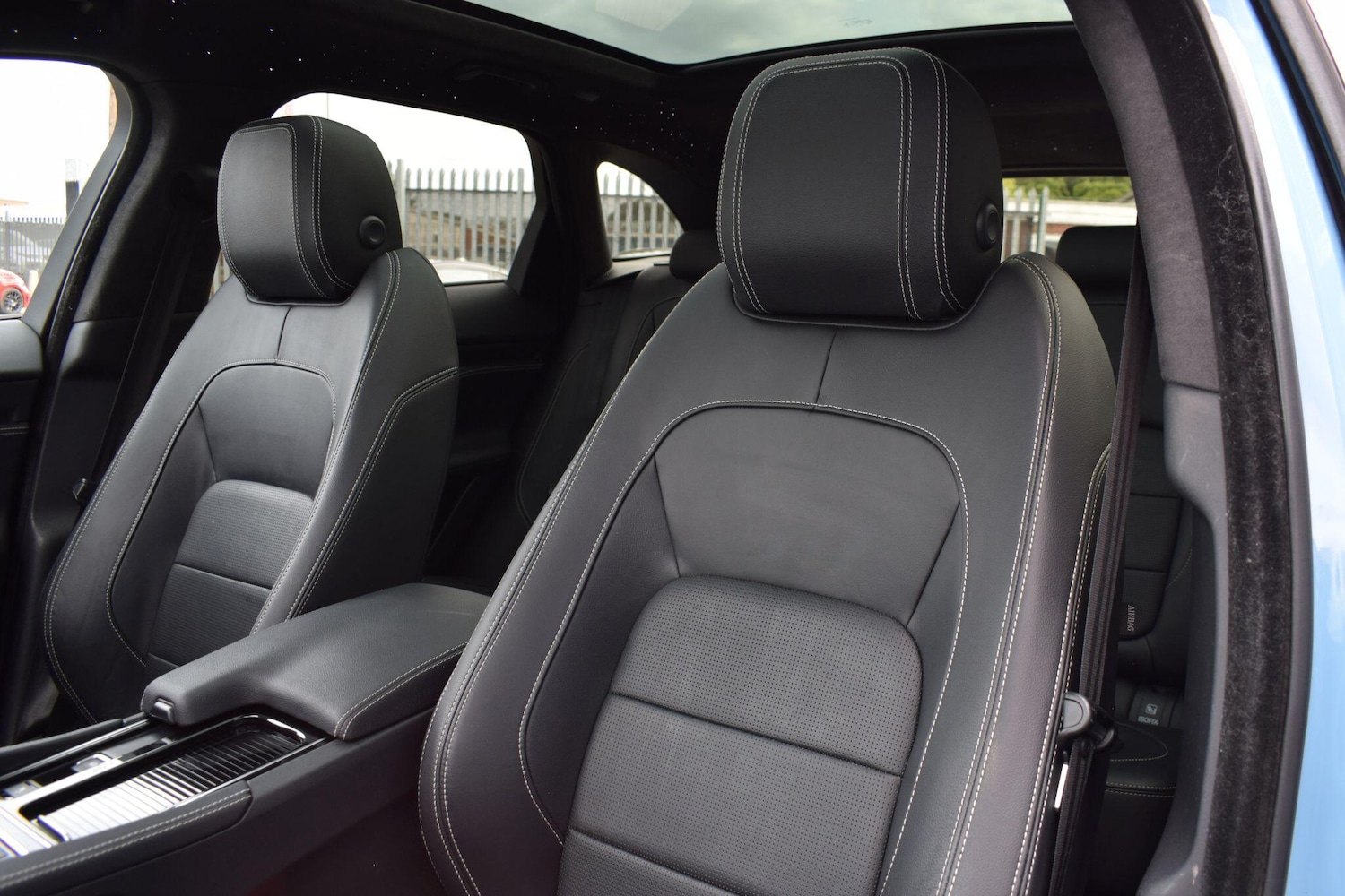 Used Jaguar F-Pace 2020 for sale - 76094422: Photo 8