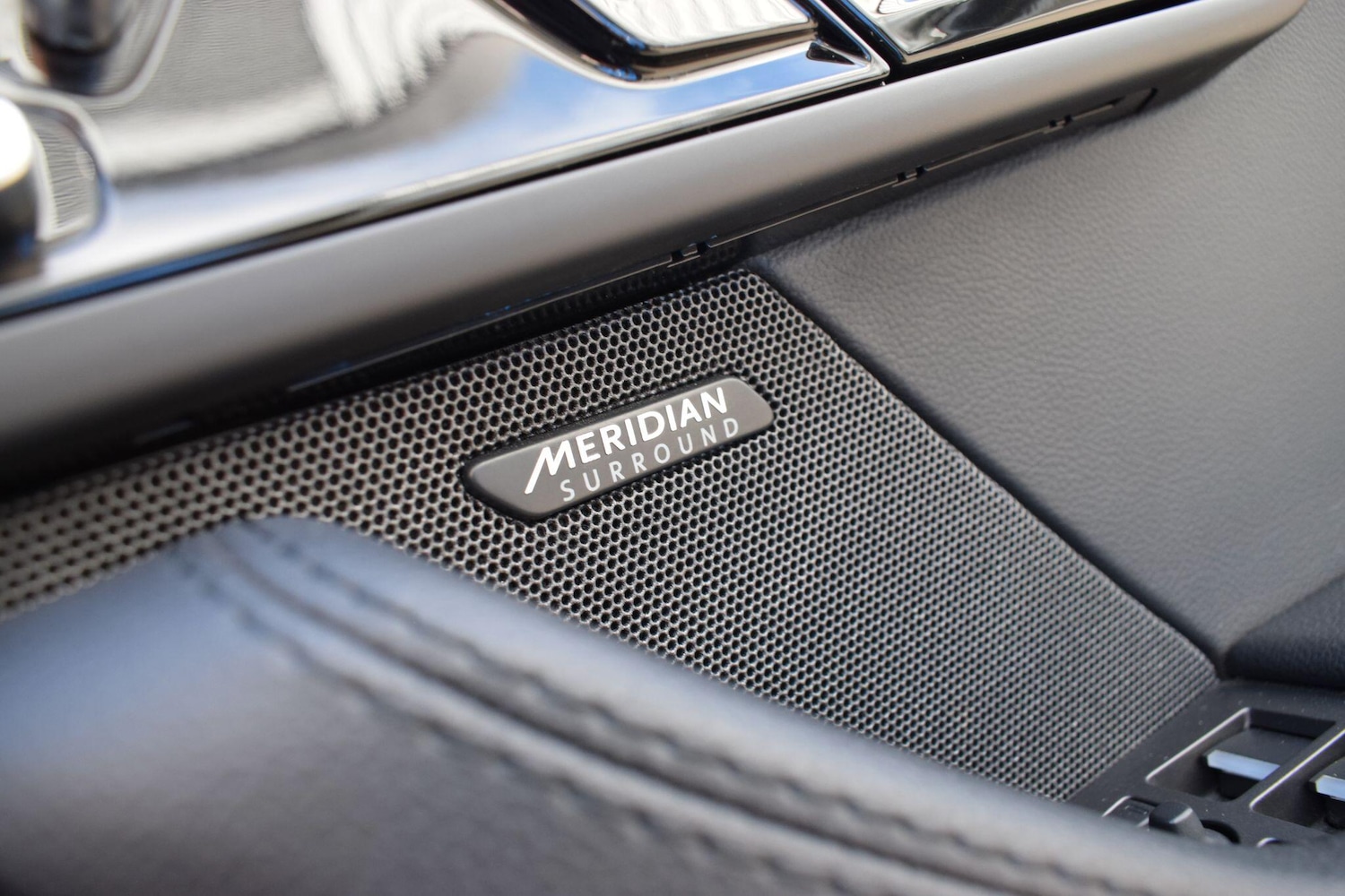 Used Jaguar F-Type 2018 for sale - 77892083: Photo 16