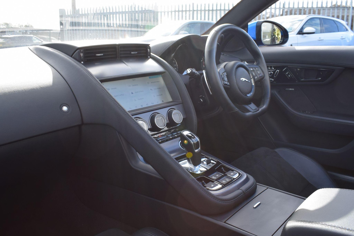 Used Jaguar F-Type 2018 for sale - 77892083: Photo 8