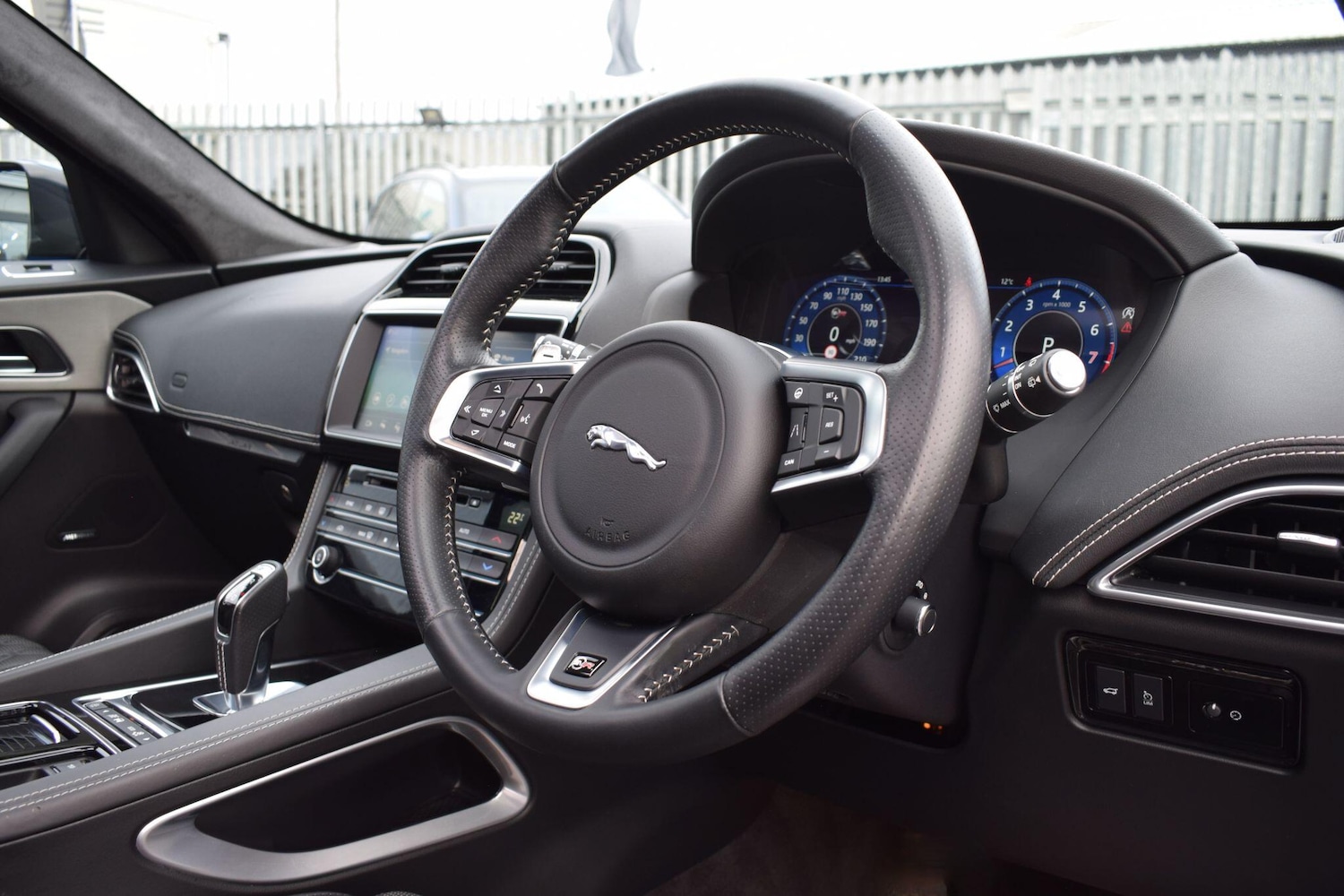 Used Jaguar F-Pace 2020 for sale - 77097433: Photo 10