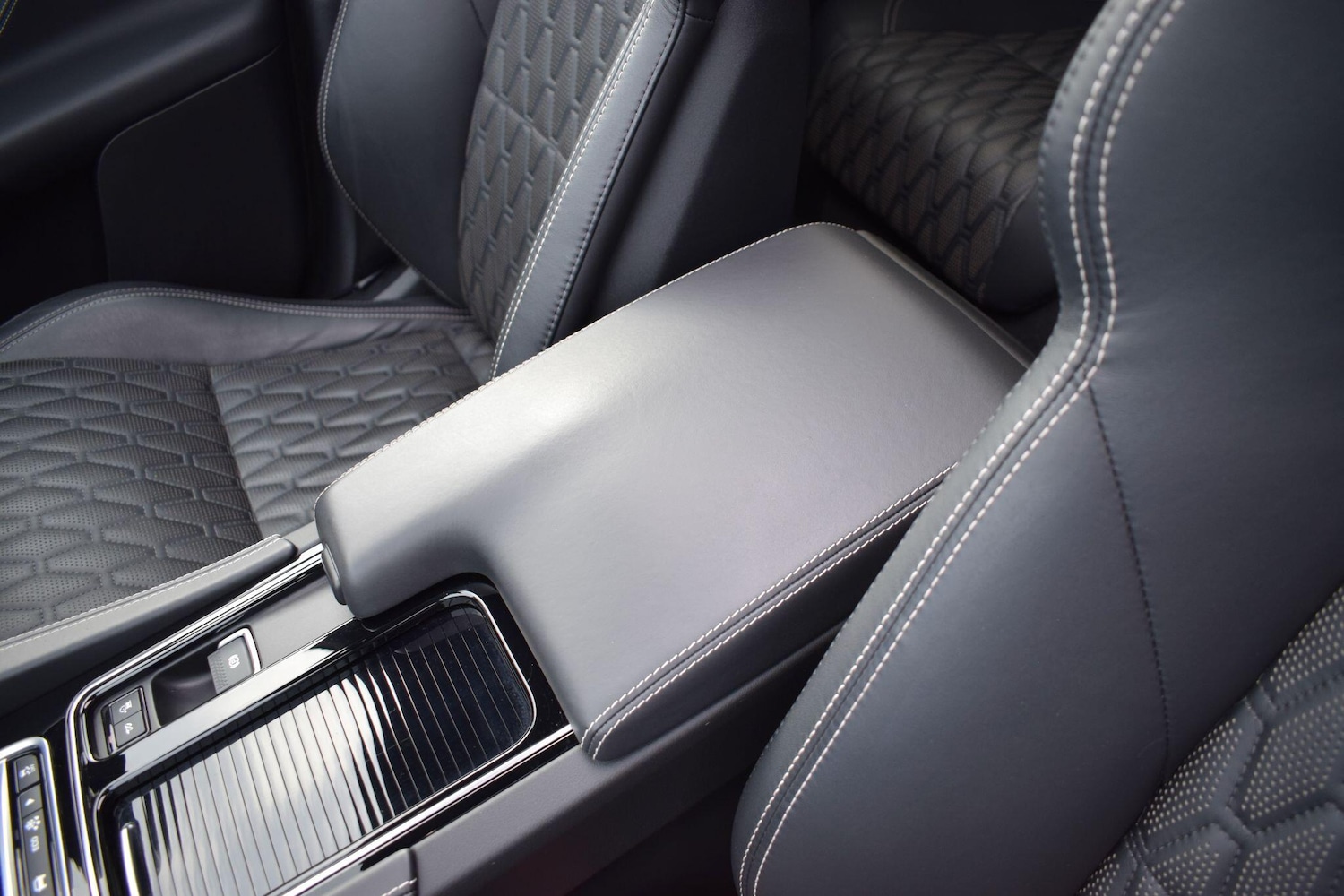 Used Jaguar F-Pace 2020 for sale - 77097433: Photo 24