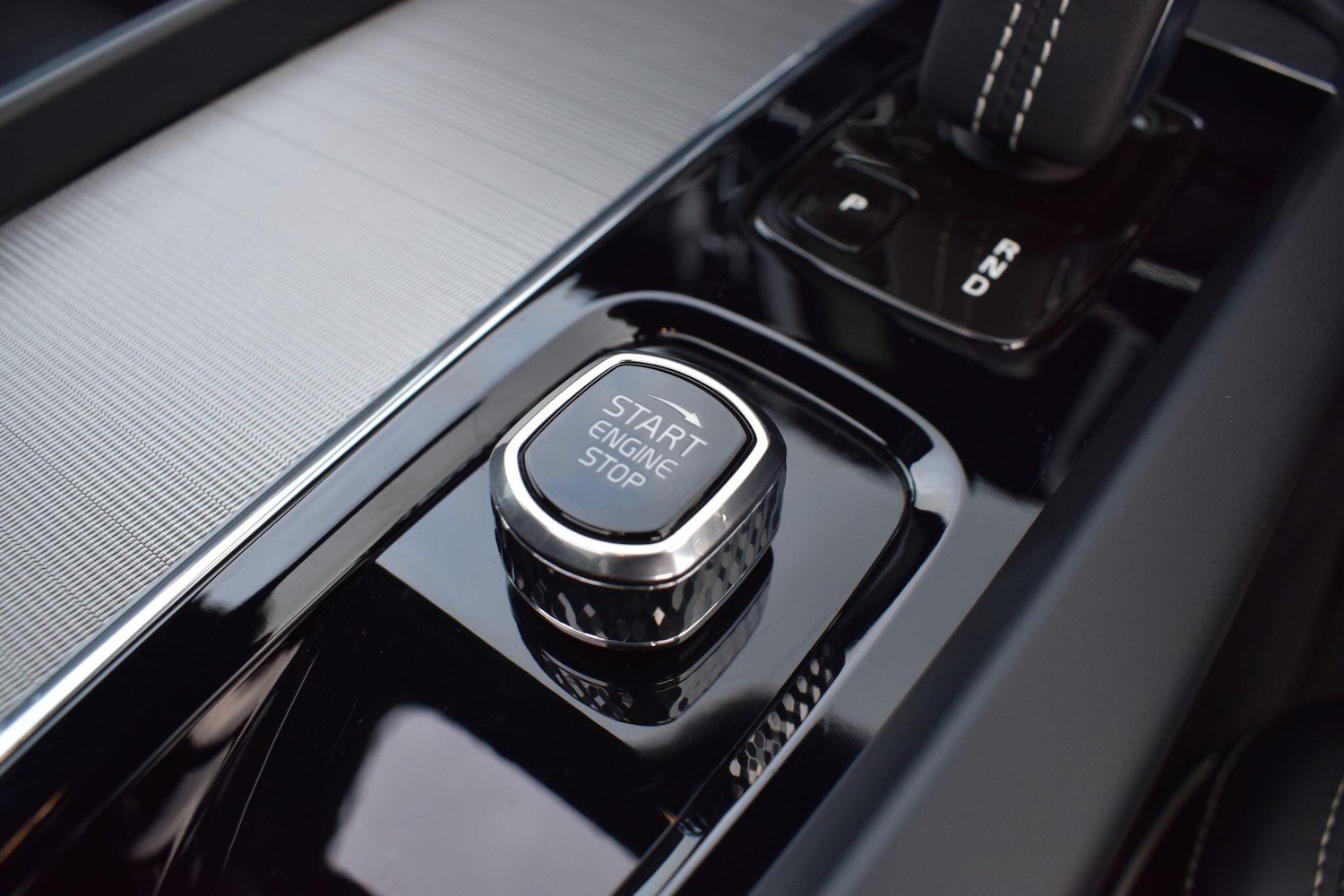 Used Volvo XC60 2021 for sale - 76528020: Photo 11