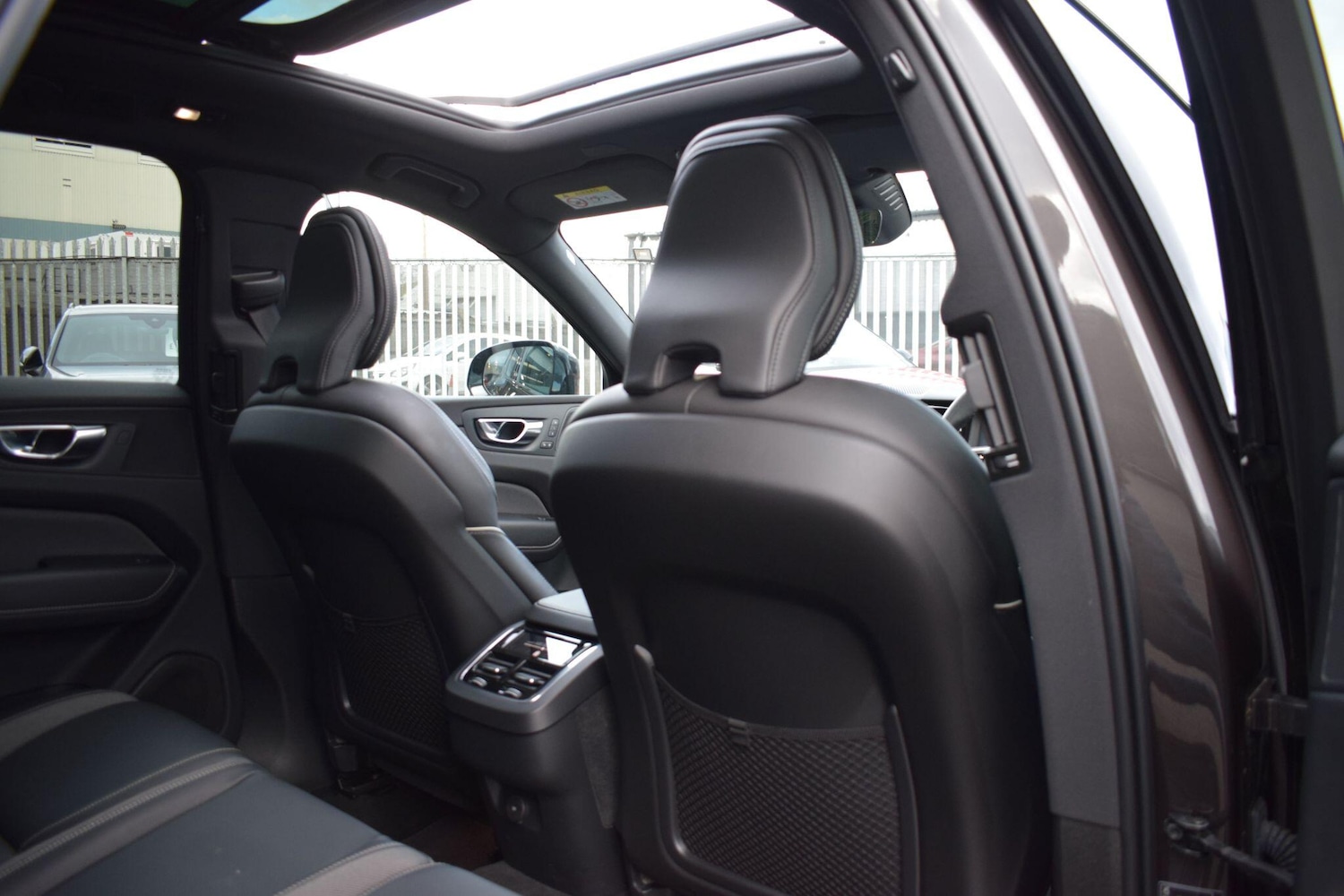 Used Volvo XC60 2021 for sale - 76528020: Photo 26