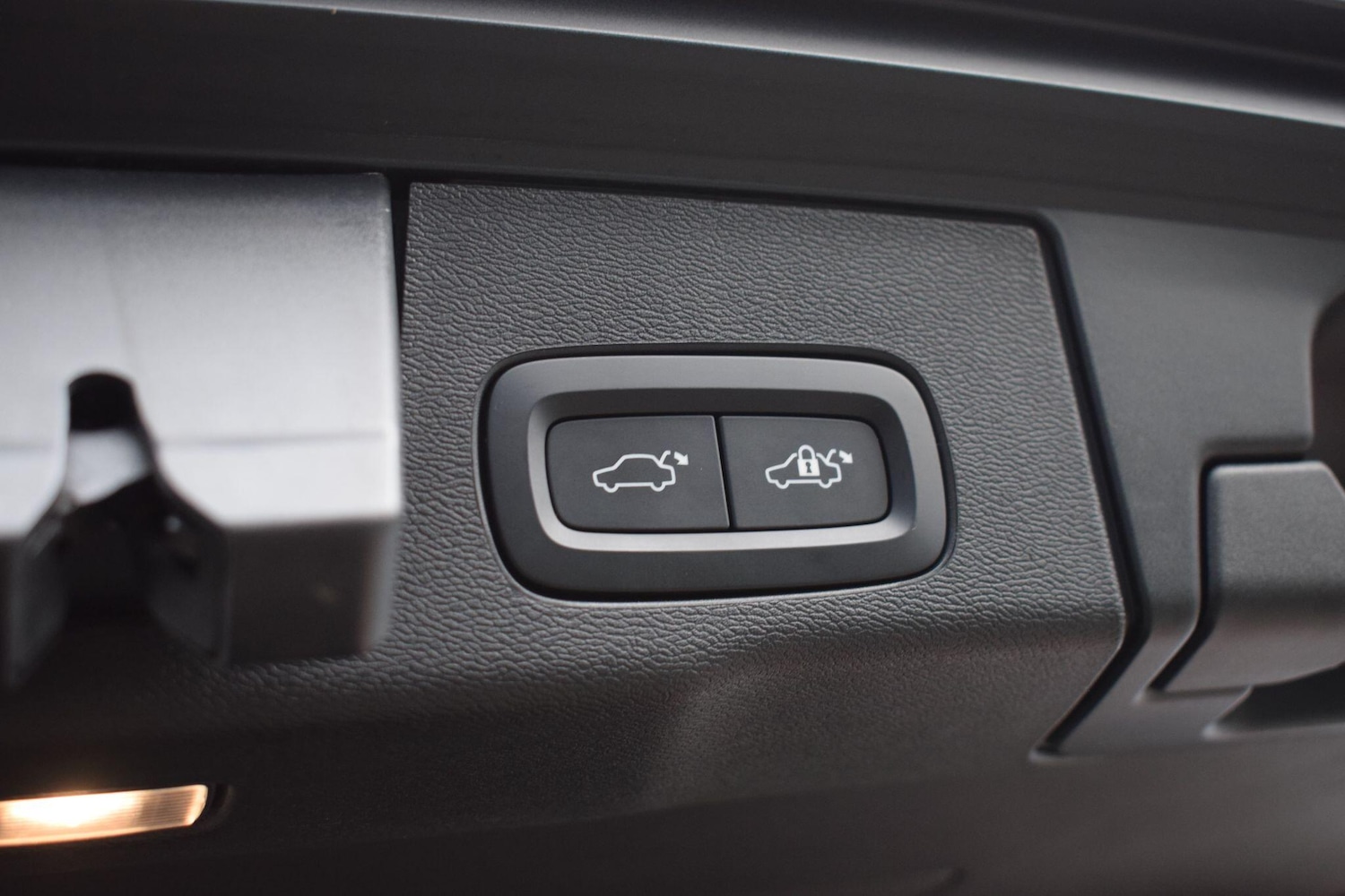 Used Volvo XC60 2021 for sale - 76528020: Photo 28