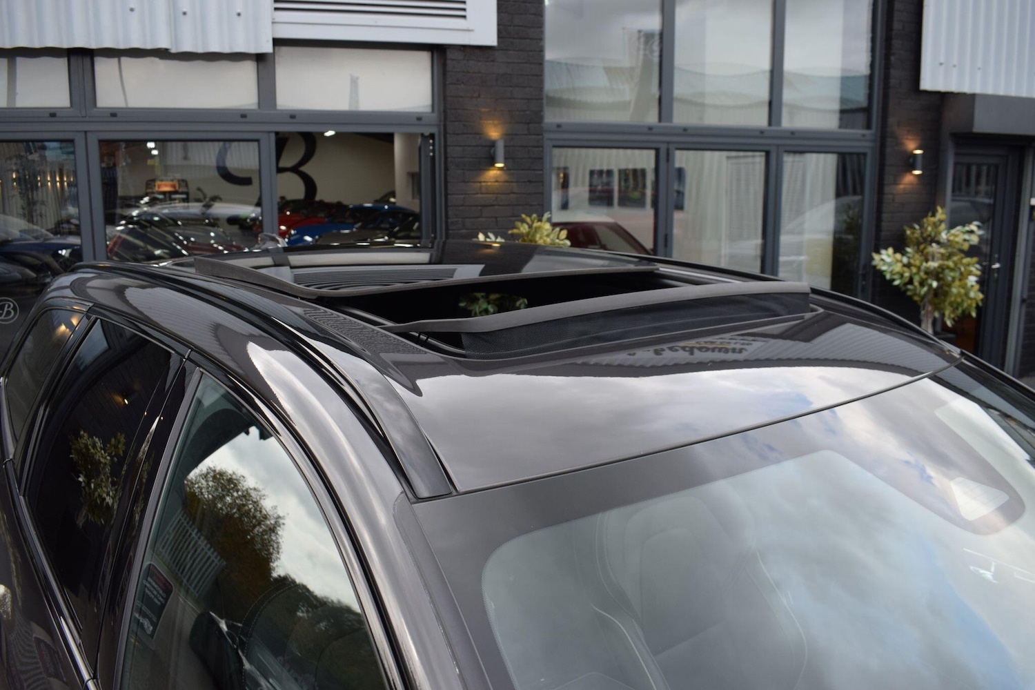 Used Volvo XC60 2021 for sale - 76528020: Photo 31