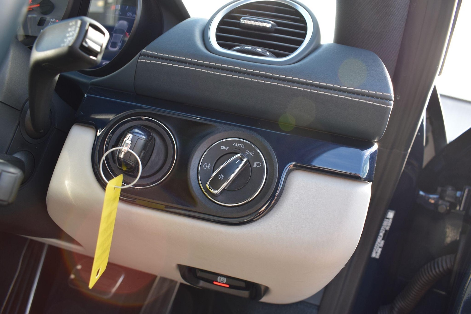 Used Porsche Cayman 2018 for sale - 77060304: Photo 27