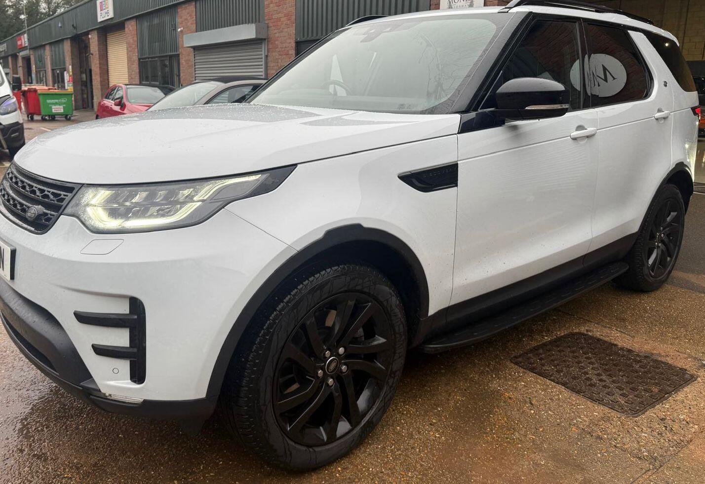 Used Land Rover Discovery 2017 for sale - 77215131: Photo 2