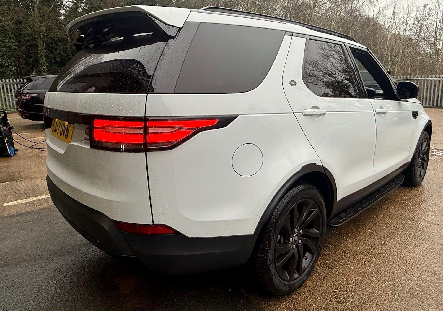 Used Land Rover Discovery 2017 for sale - 77215131: Photo 5