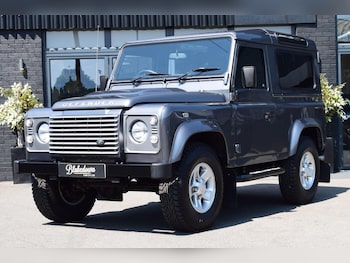 Used Land Rover Defender 2016 for sale - 79181025: Photo