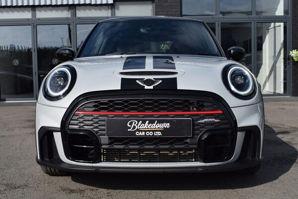 Used MINI Hatch 2022 for sale - 76317800: Photo 2