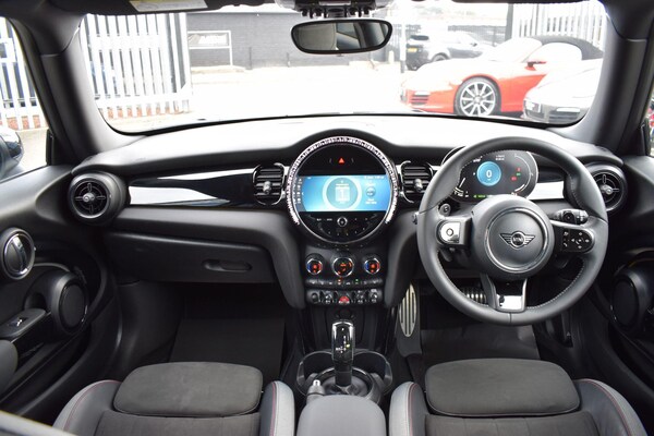 Used MINI Hatch 2022 for sale - 76317800: Photo 8