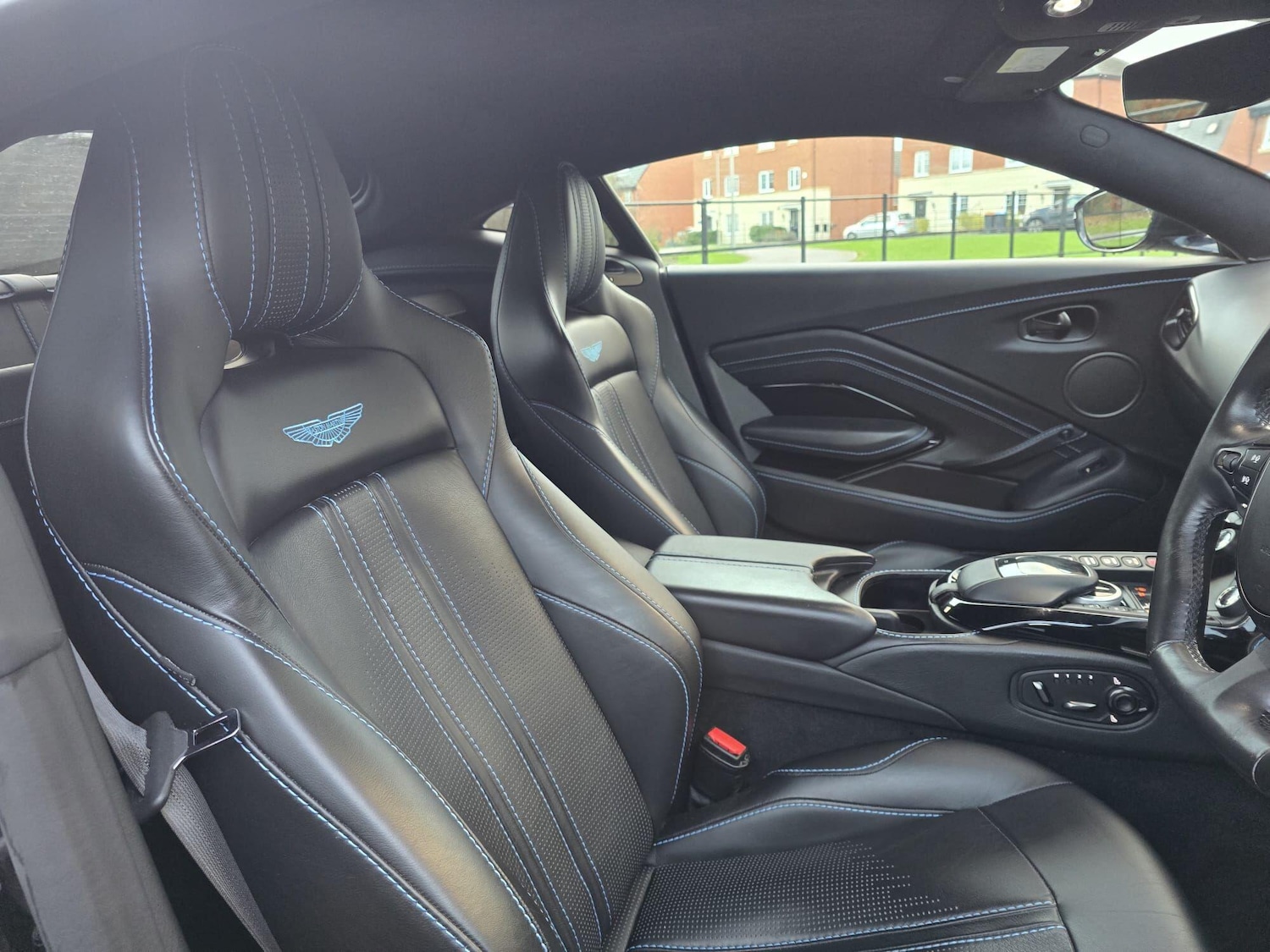 Used Aston Martin Vantage 2020 for sale - 77049901: Photo 10