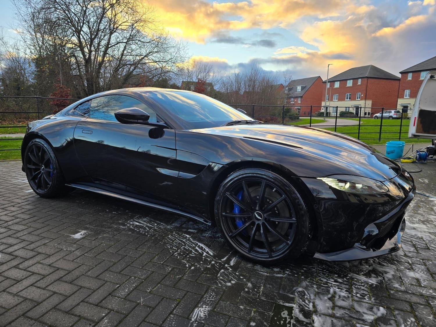 Used Aston Martin Vantage 2020 for sale - 77049901: Photo 2